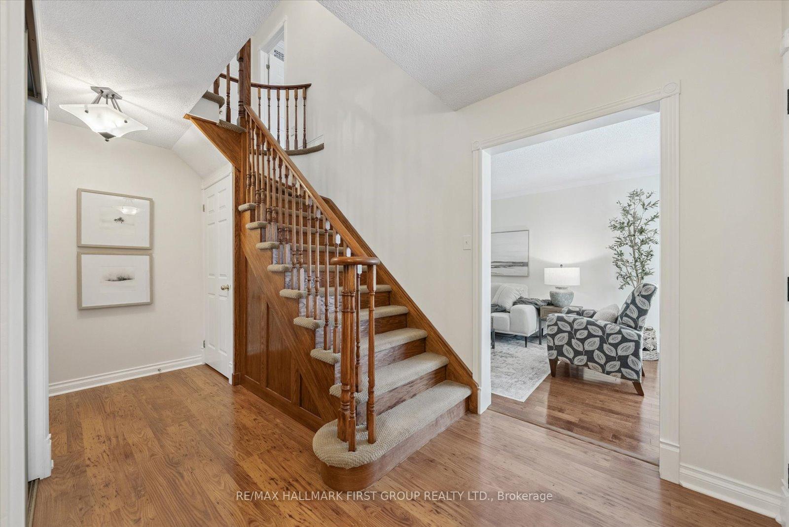 Photo 5 of 274 Lancrest Street, Pickering, Highbush — HOMEH