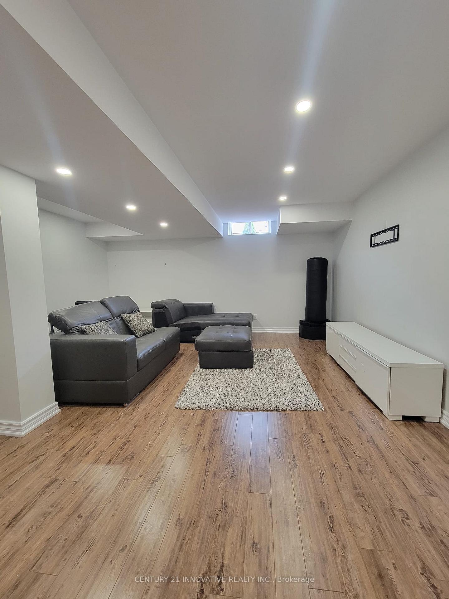 Photo 15 of 1582 Winville Road, Pickering, Duffin Heights — HOMEH