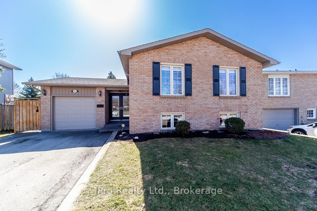 Photo 1 of 874 Pearen Avenue, Milton, Timberlea — HOMEH