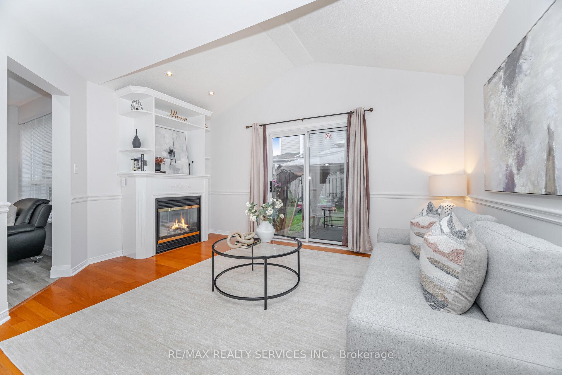 Photo 12 of 1016 Roseheath Street, Oshawa, Pinecrest — HOMEH