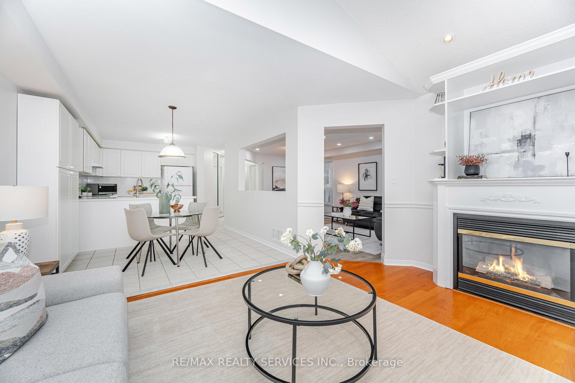 Photo 15 of 1016 Roseheath Street, Oshawa, Pinecrest — HOMEH