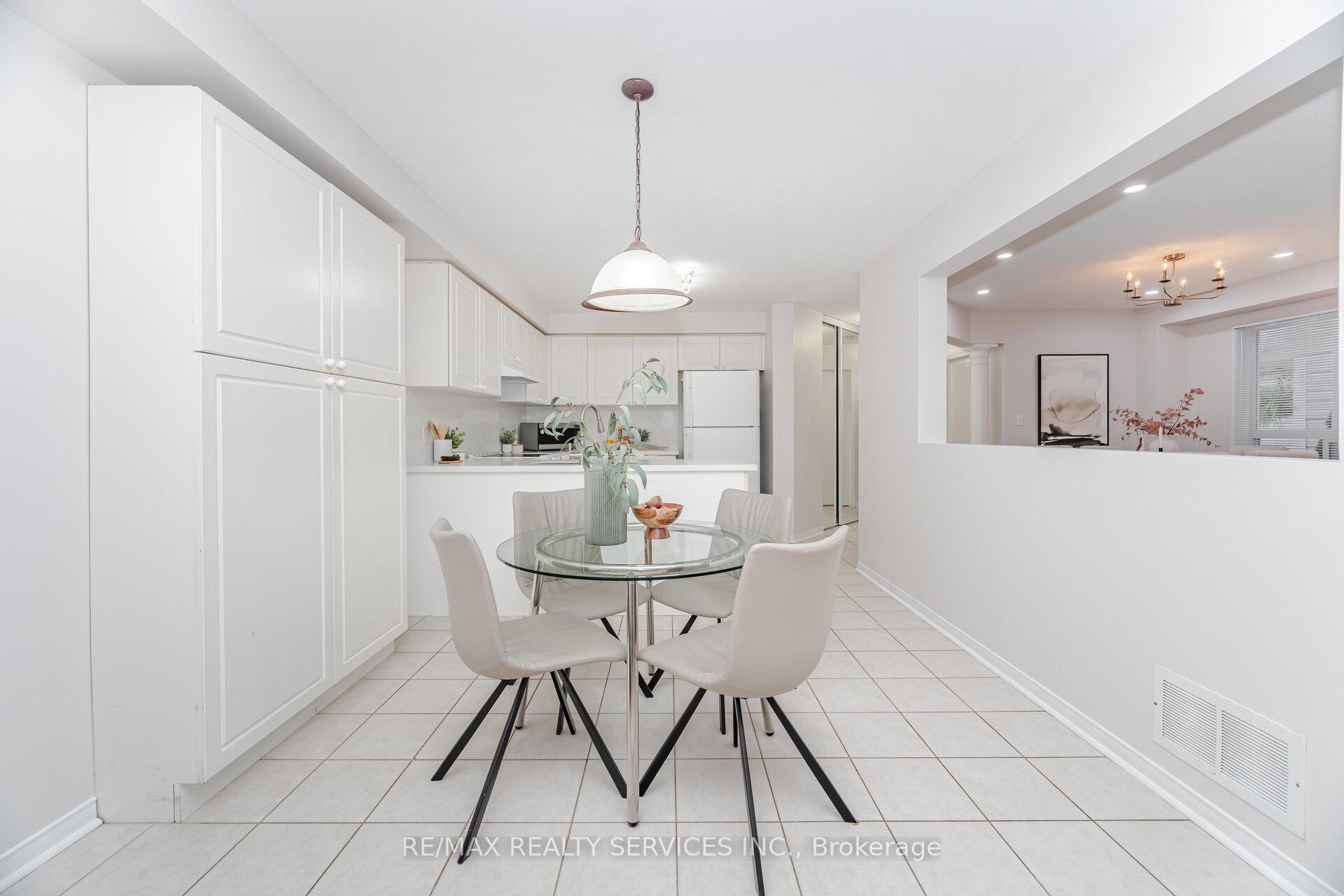 Photo 16 of 1016 Roseheath Street, Oshawa, Pinecrest — HOMEH