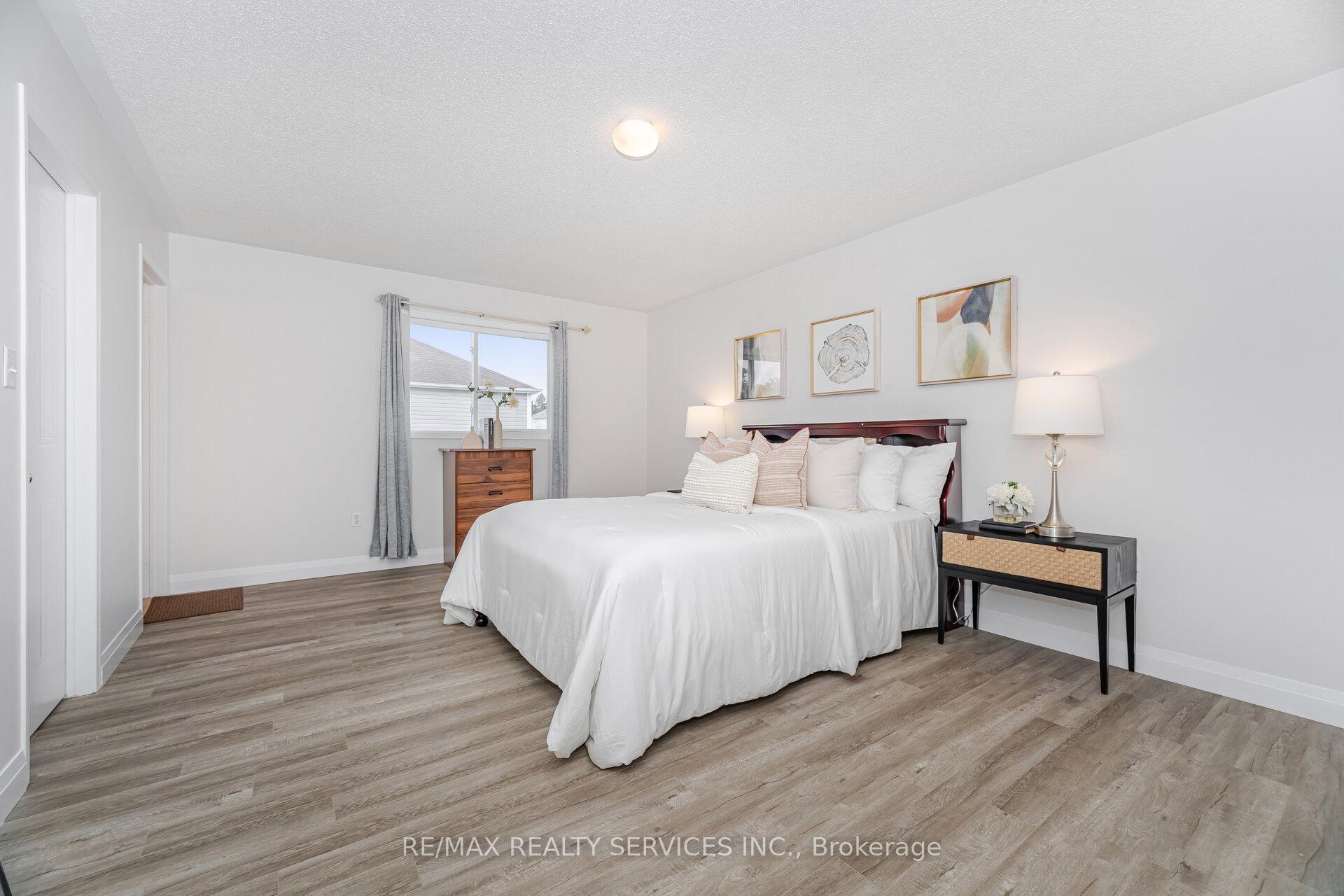 Photo 24 of 1016 Roseheath Street, Oshawa, Pinecrest — HOMEH