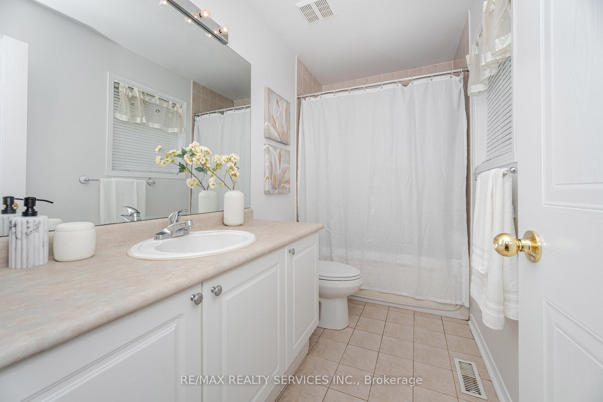 Photo 28 of 1016 Roseheath Street, Oshawa, Pinecrest — HOMEH