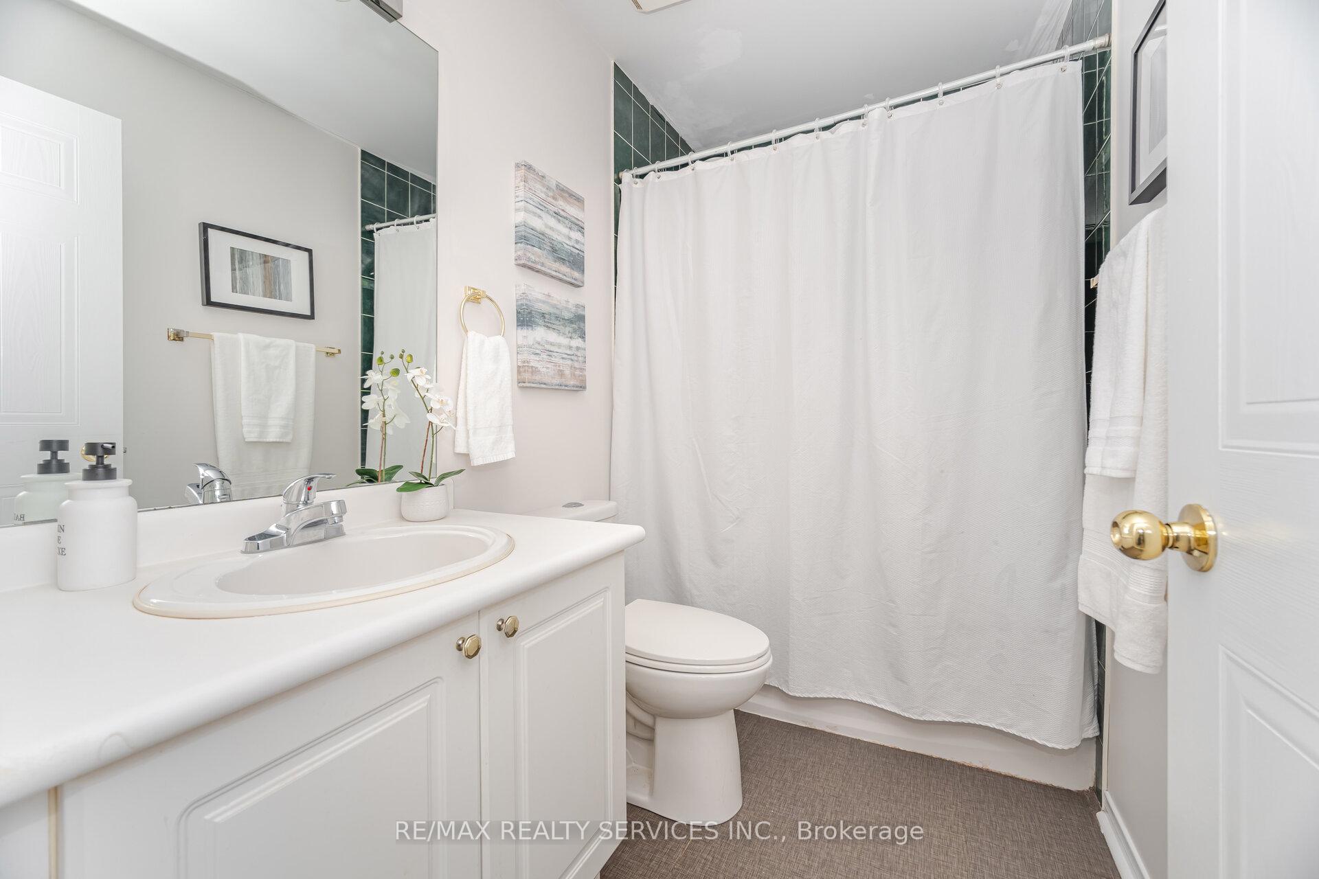Photo 32 of 1016 Roseheath Street, Oshawa, Pinecrest — HOMEH