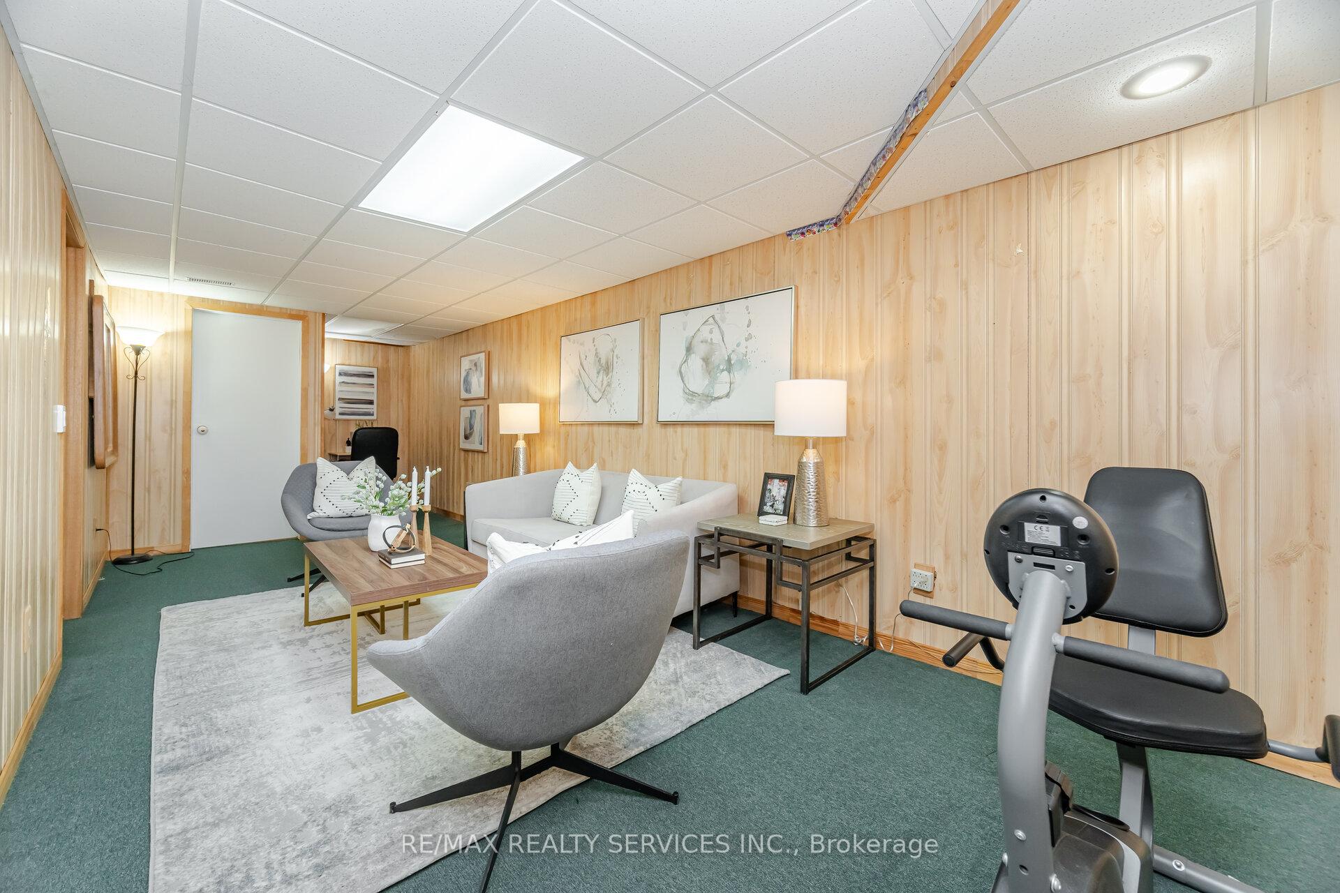 Photo 33 of 1016 Roseheath Street, Oshawa, Pinecrest — HOMEH