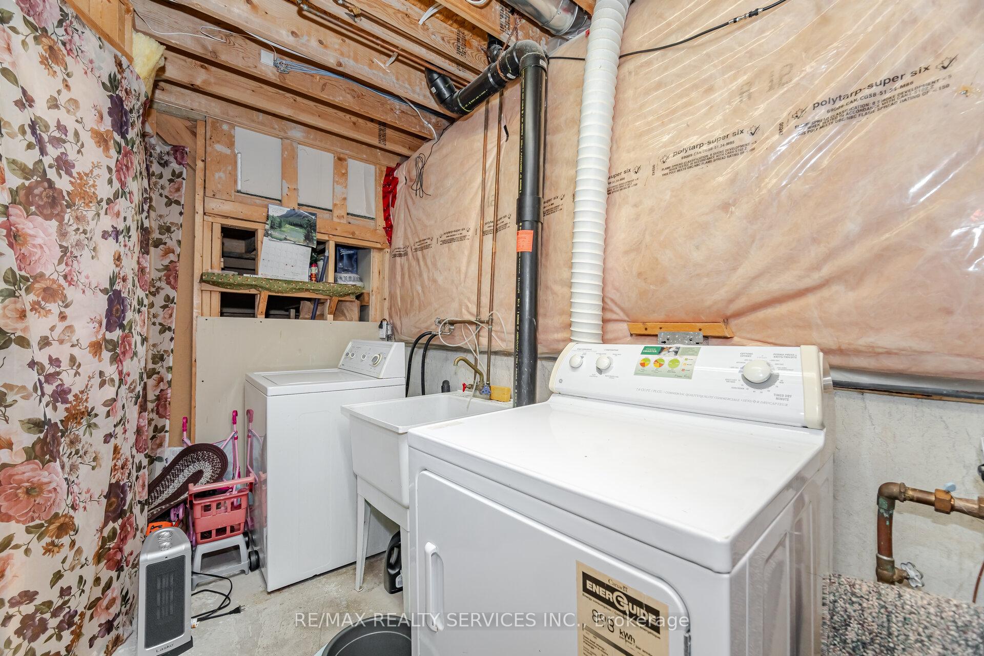 Photo 39 of 1016 Roseheath Street, Oshawa, Pinecrest — HOMEH