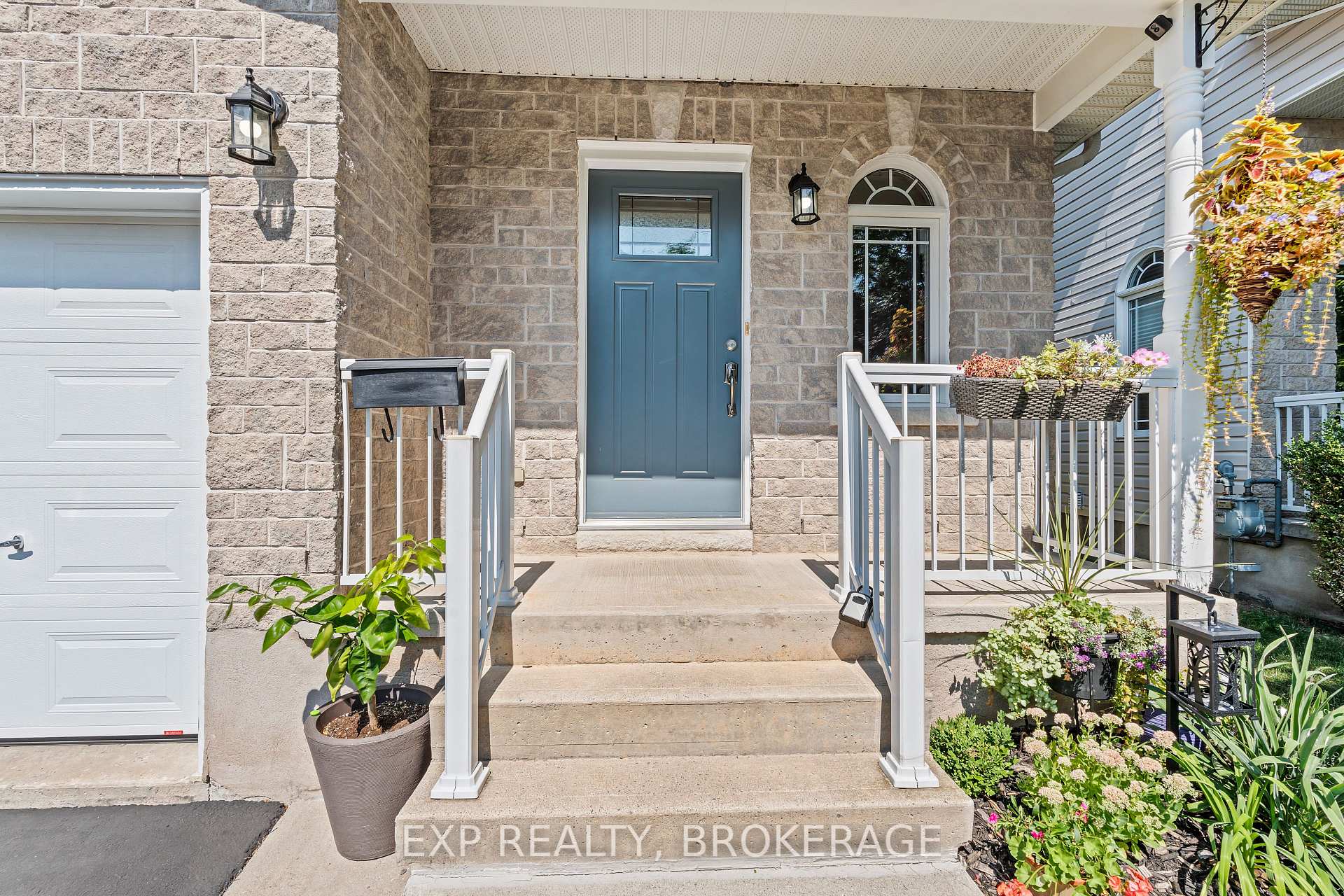 Photo 4 of 450 Laura Avenue, Kingston, Kingston East (Incl Barret Crt) — HOMEH