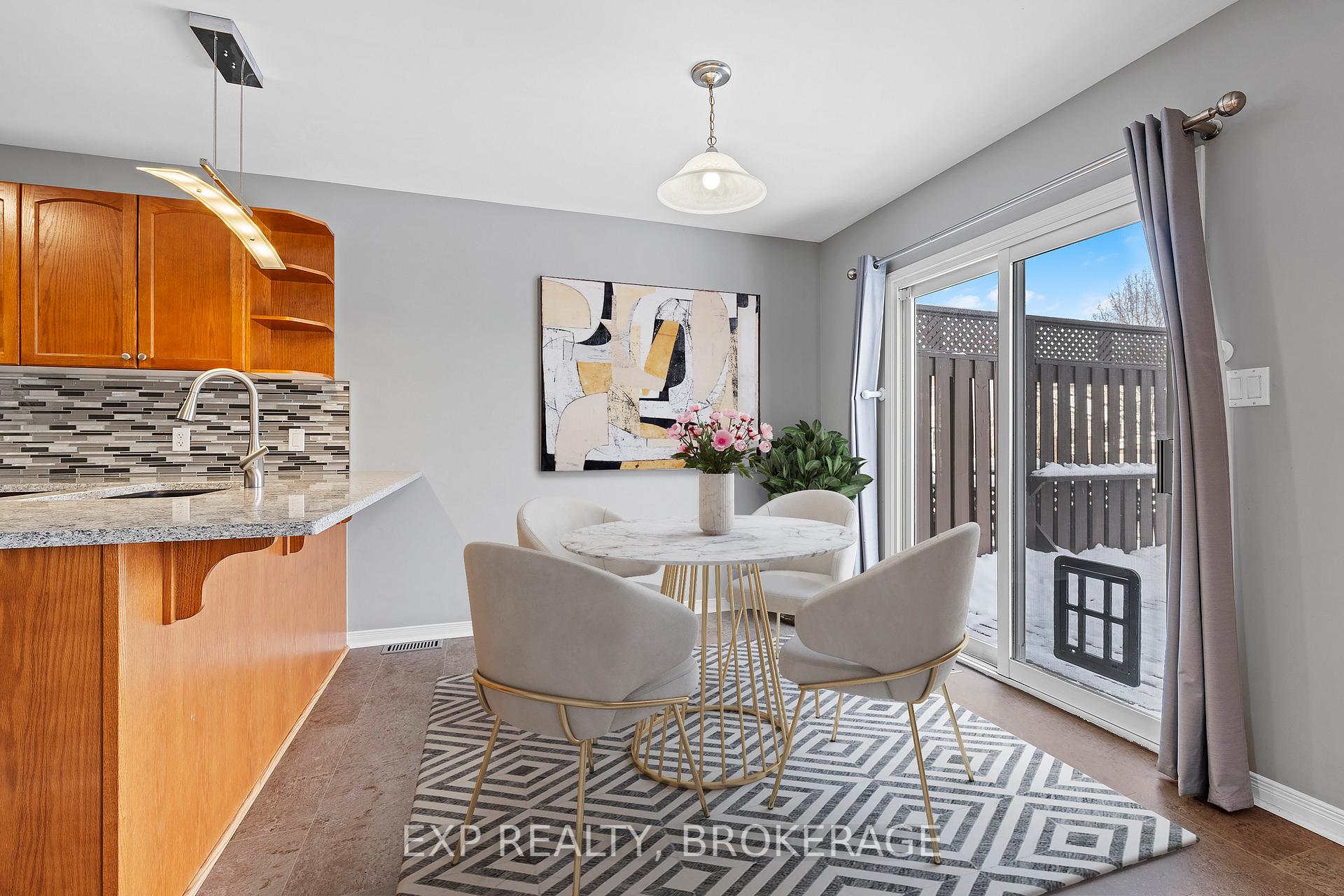 Photo 13 of 450 Laura Avenue, Kingston, Kingston East (Incl Barret Crt) — HOMEH