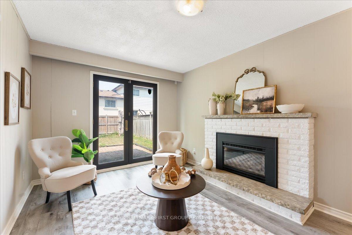 Photo 15 of 948 Cecylia Court, Pickering, West Shore — HOMEH
