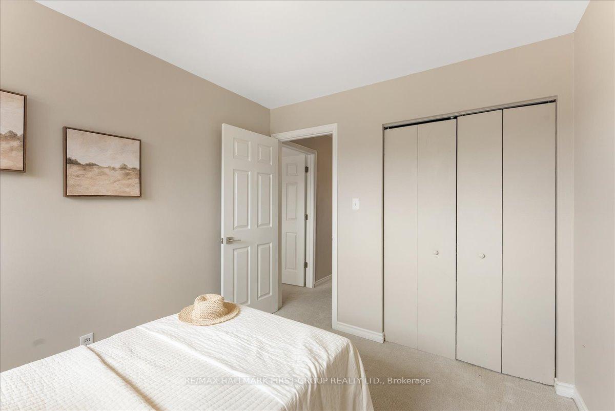 Photo 20 of 948 Cecylia Court, Pickering, West Shore — HOMEH