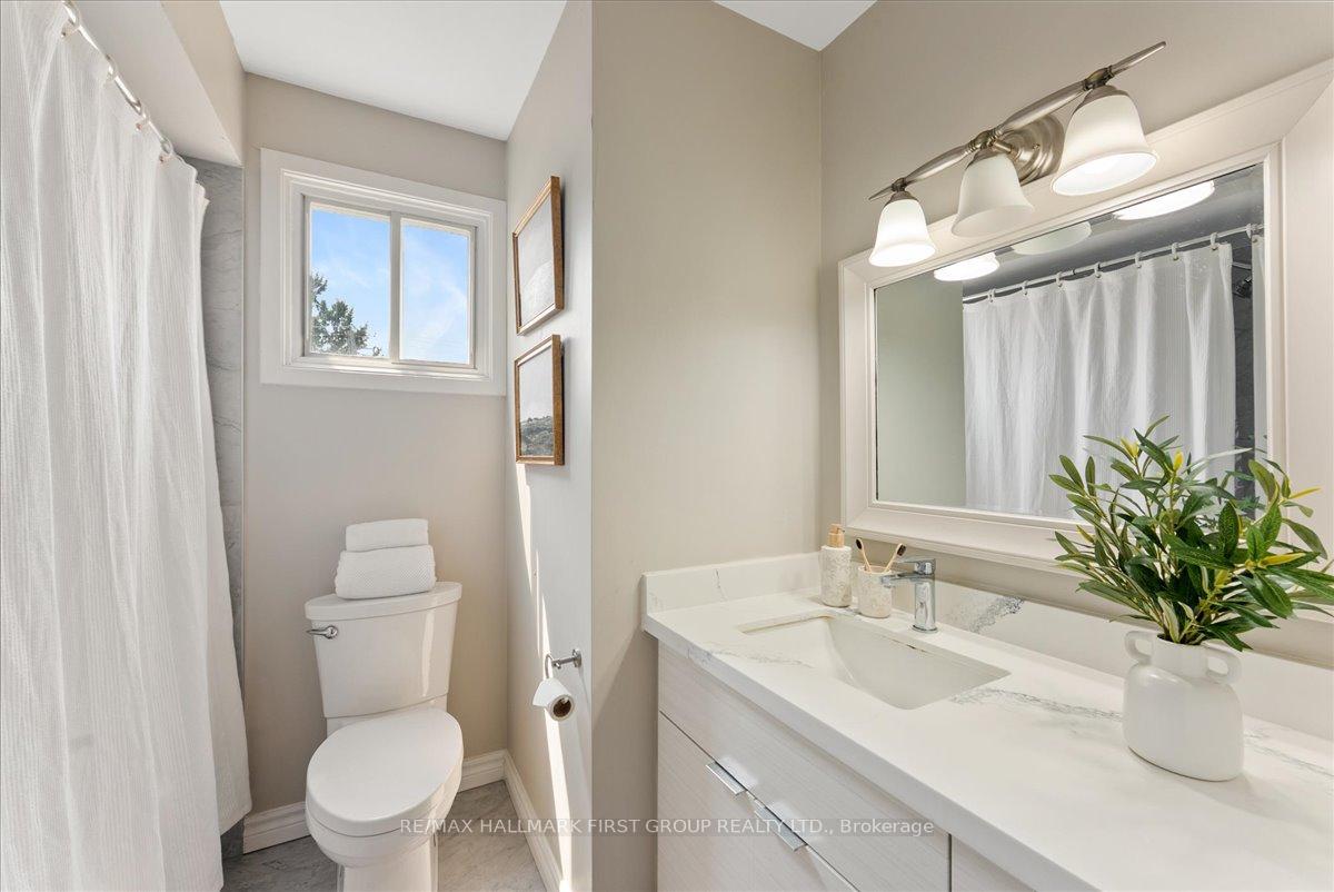 Photo 21 of 948 Cecylia Court, Pickering, West Shore — HOMEH