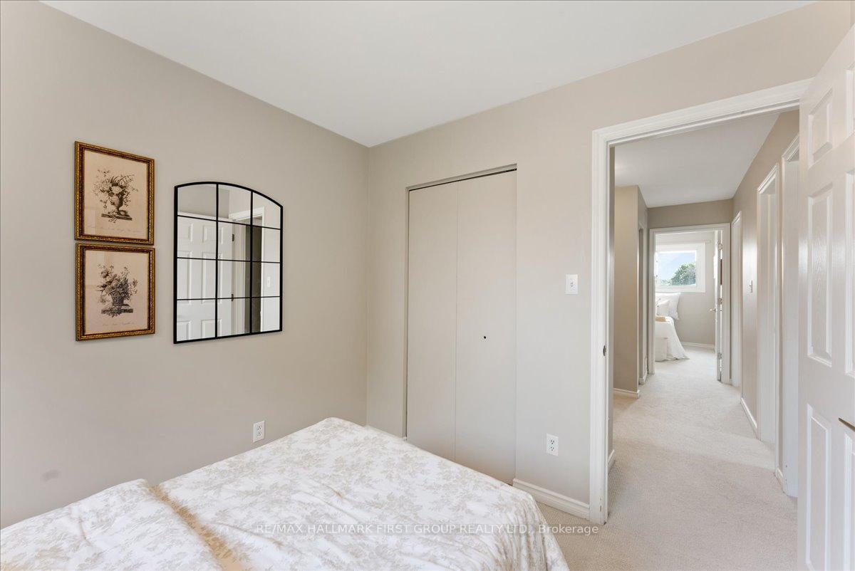 Photo 25 of 948 Cecylia Court, Pickering, West Shore — HOMEH
