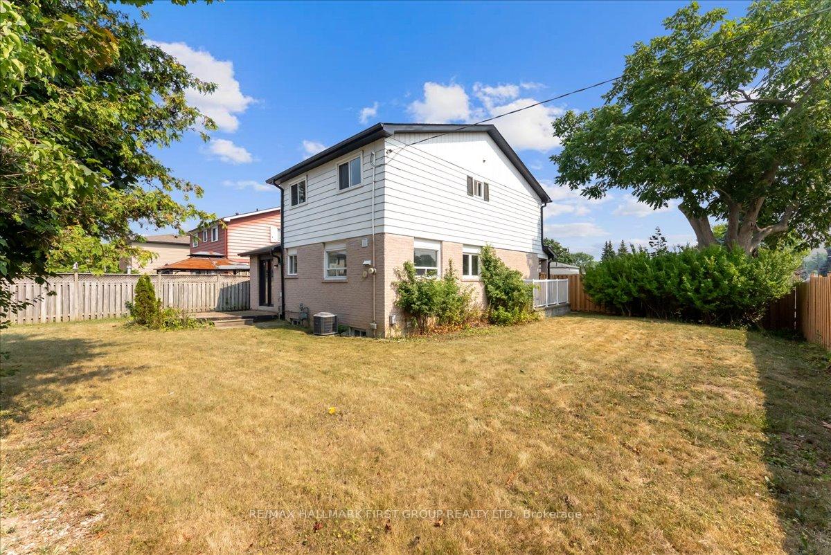 Photo 27 of 948 Cecylia Court, Pickering, West Shore — HOMEH