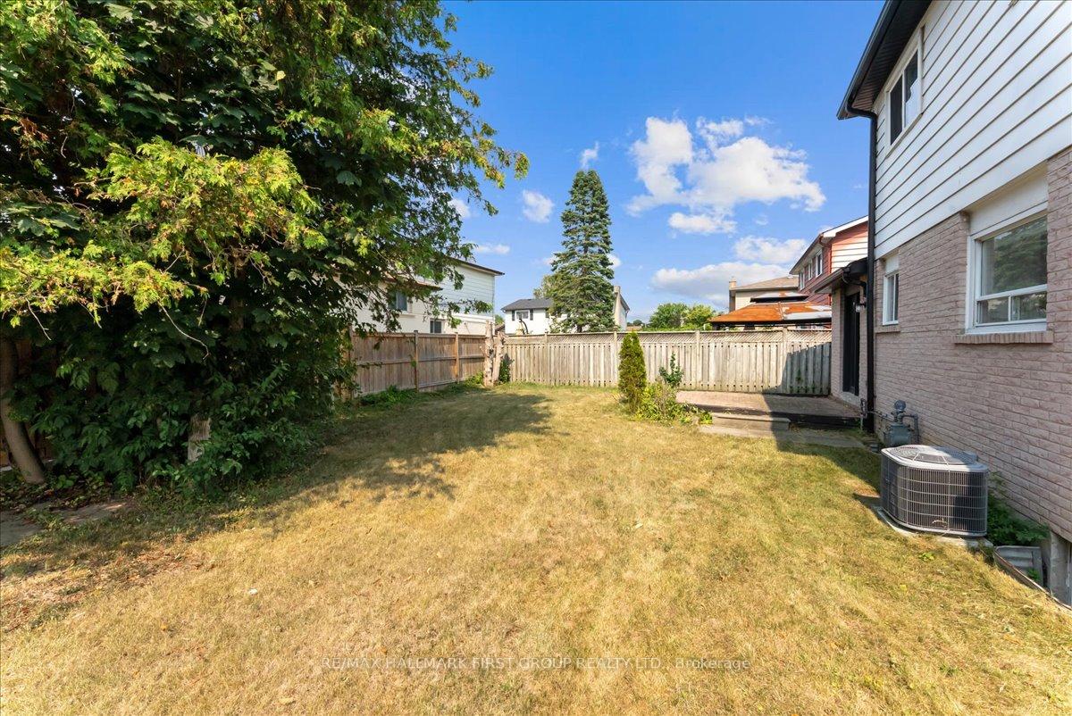 Photo 29 of 948 Cecylia Court, Pickering, West Shore — HOMEH
