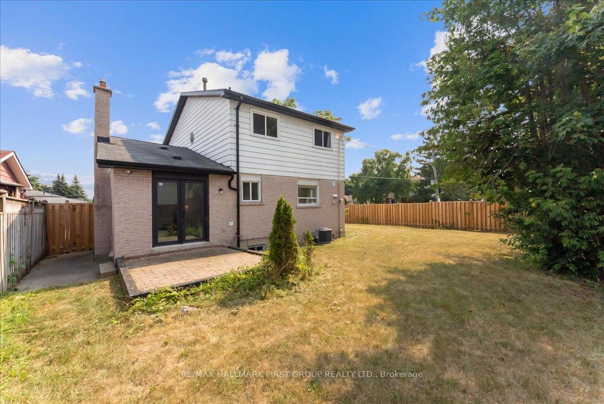 Photo 31 of 948 Cecylia Court, Pickering, West Shore — HOMEH