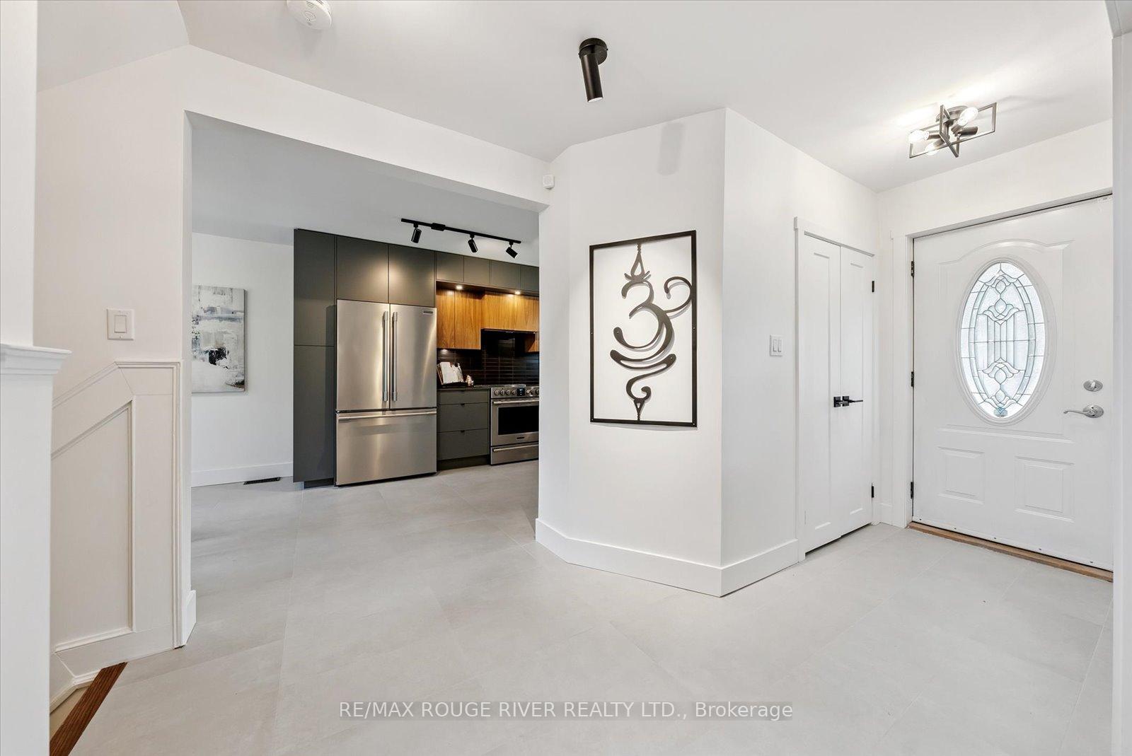 Photo 5 of 1371 Garvolin Avenue, Pickering, Bay Ridges — HOMEH