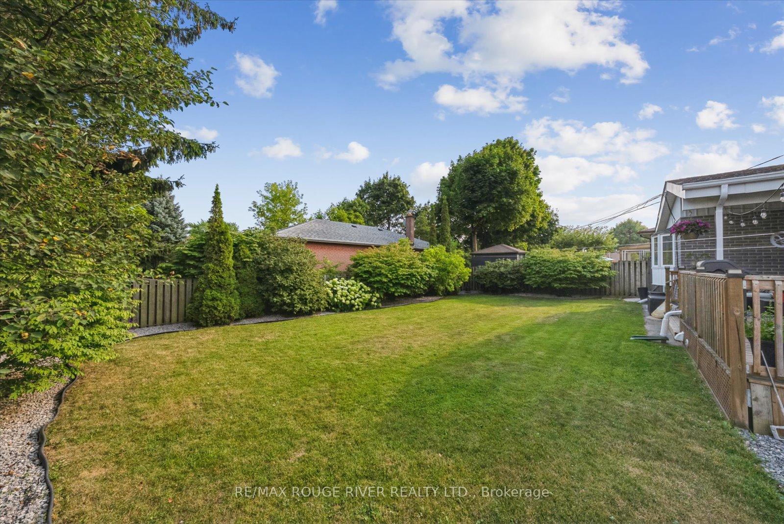 Photo 37 of 1371 Garvolin Avenue, Pickering, Bay Ridges — HOMEH