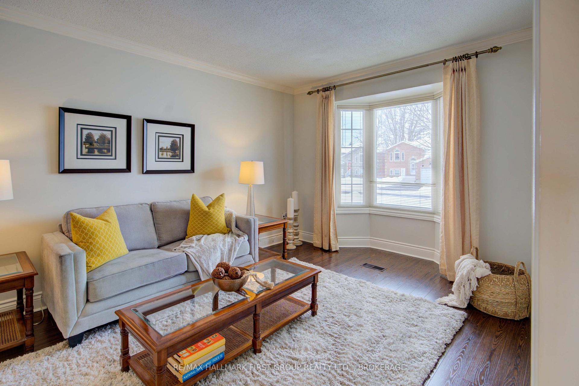 Photo 4 of 22 Richdale Court, Kingston, Kingston East (Incl Barret Crt) — HOMEH