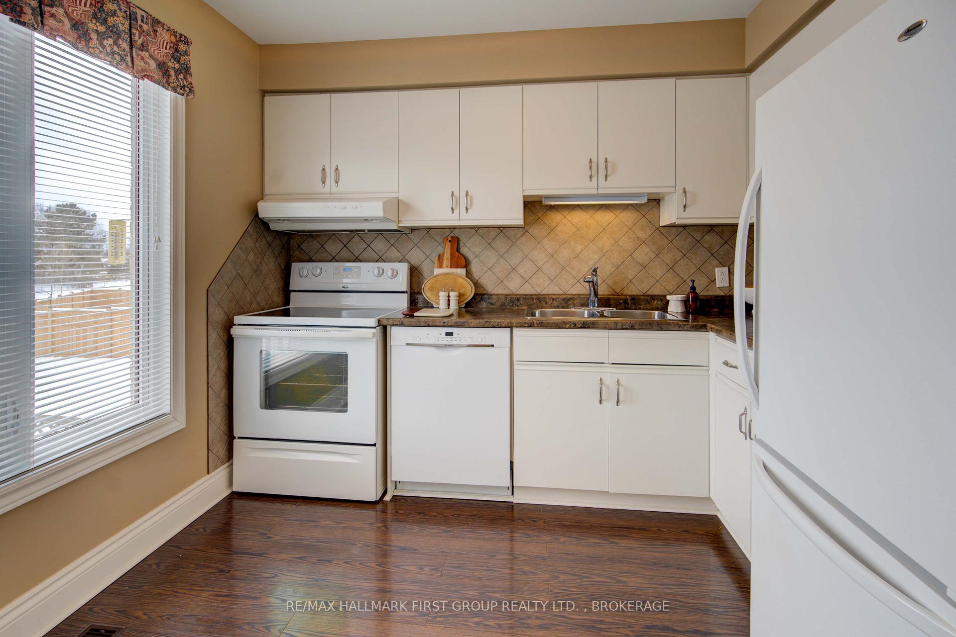 Photo 11 of 22 Richdale Court, Kingston, Kingston East (Incl Barret Crt) — HOMEH