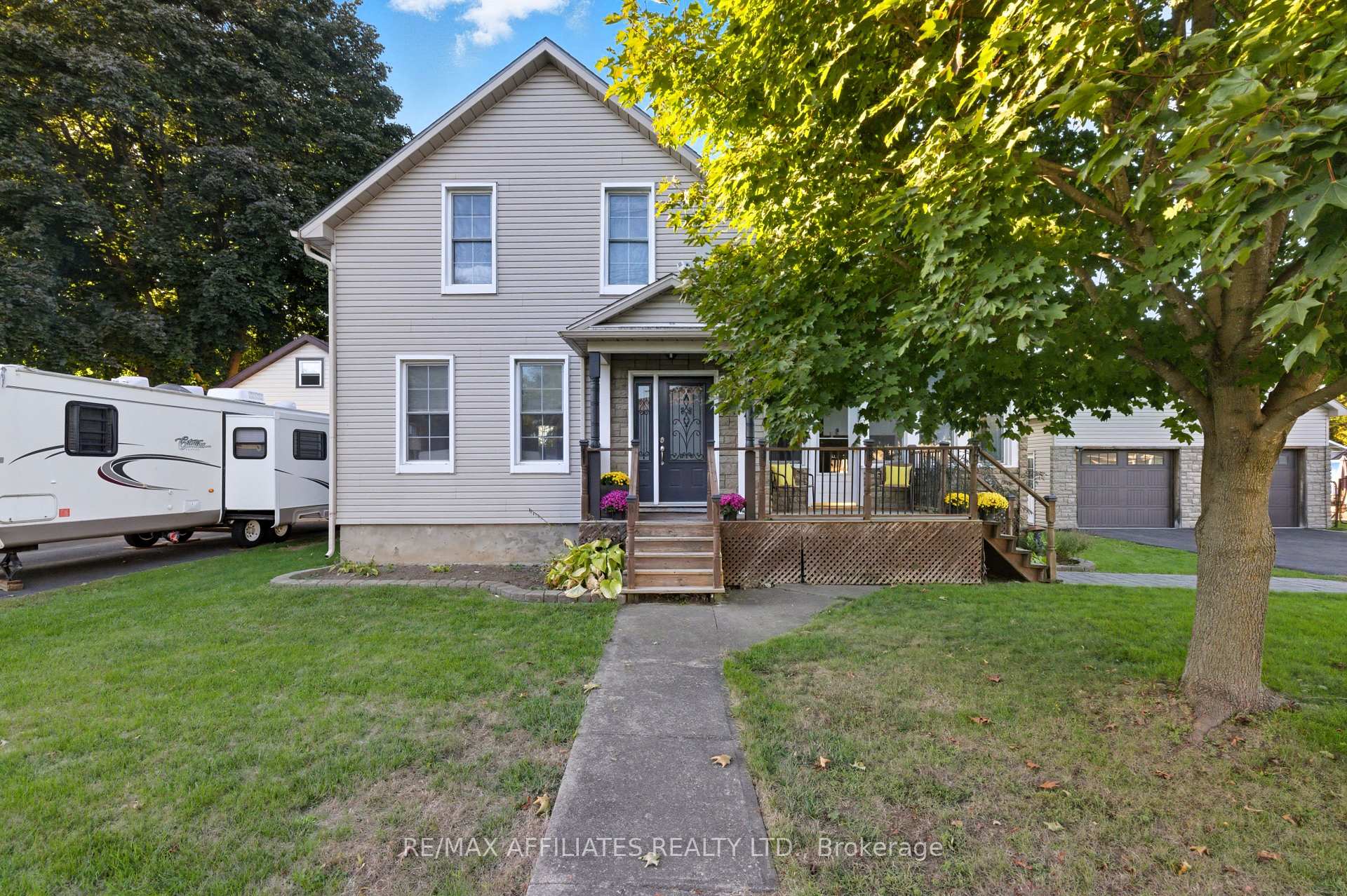 Photo 1 of 174 Park Street W, Prescott — HOMEH