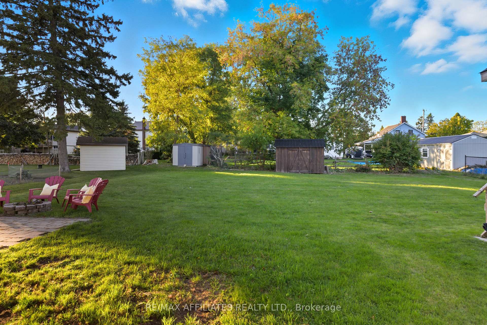 Photo 10 of 174 Park Street W, Prescott — HOMEH
