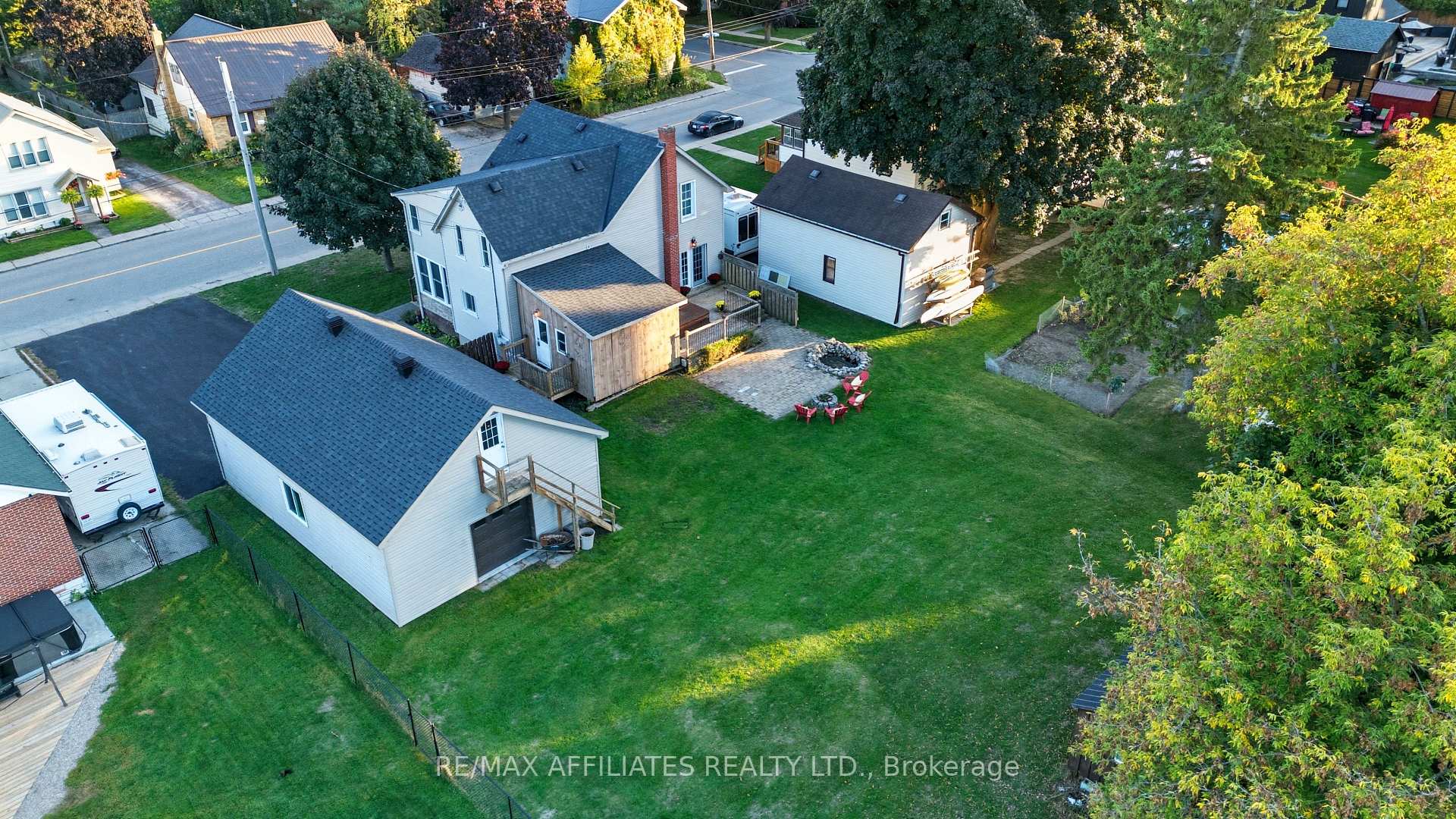 Photo 12 of 174 Park Street W, Prescott — HOMEH