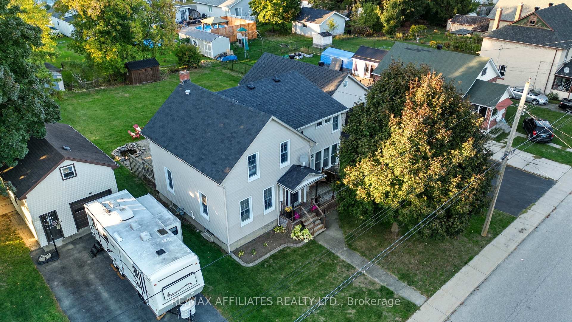 Photo 13 of 174 Park Street W, Prescott — HOMEH
