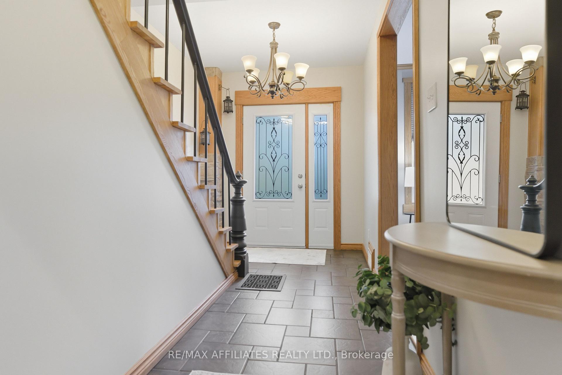 Photo 17 of 174 Park Street W, Prescott — HOMEH