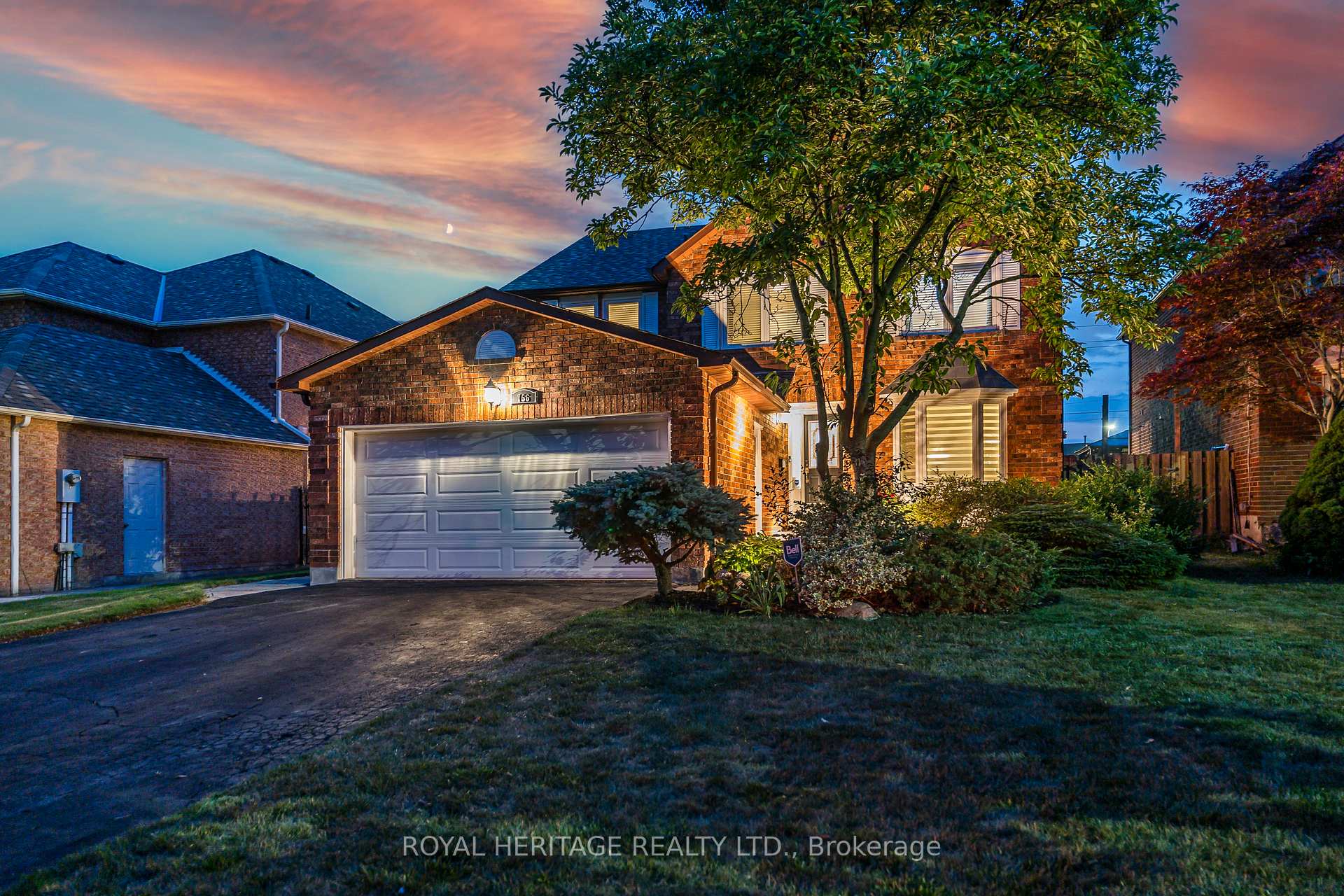 Photo 1 of 756 Stonepath Circle, Pickering, Amberlea — HOMEH
