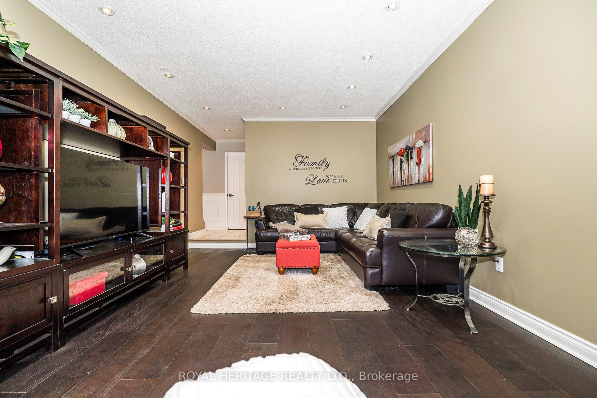 Photo 16 of 756 Stonepath Circle, Pickering, Amberlea — HOMEH
