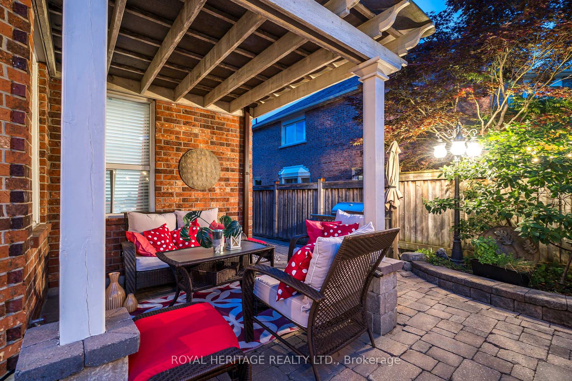 Photo 38 of 756 Stonepath Circle, Pickering, Amberlea — HOMEH