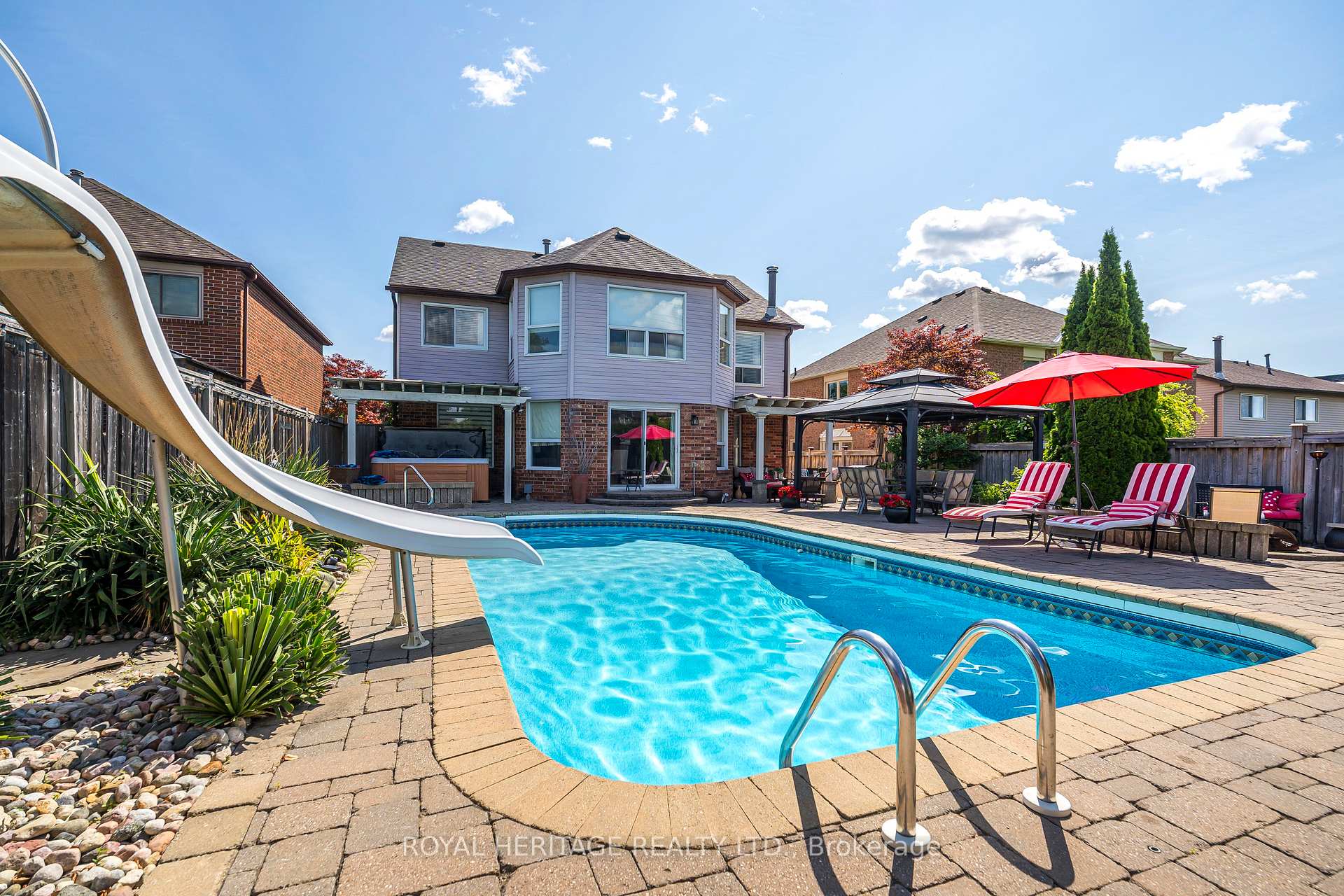 Photo 40 of 756 Stonepath Circle, Pickering, Amberlea — HOMEH