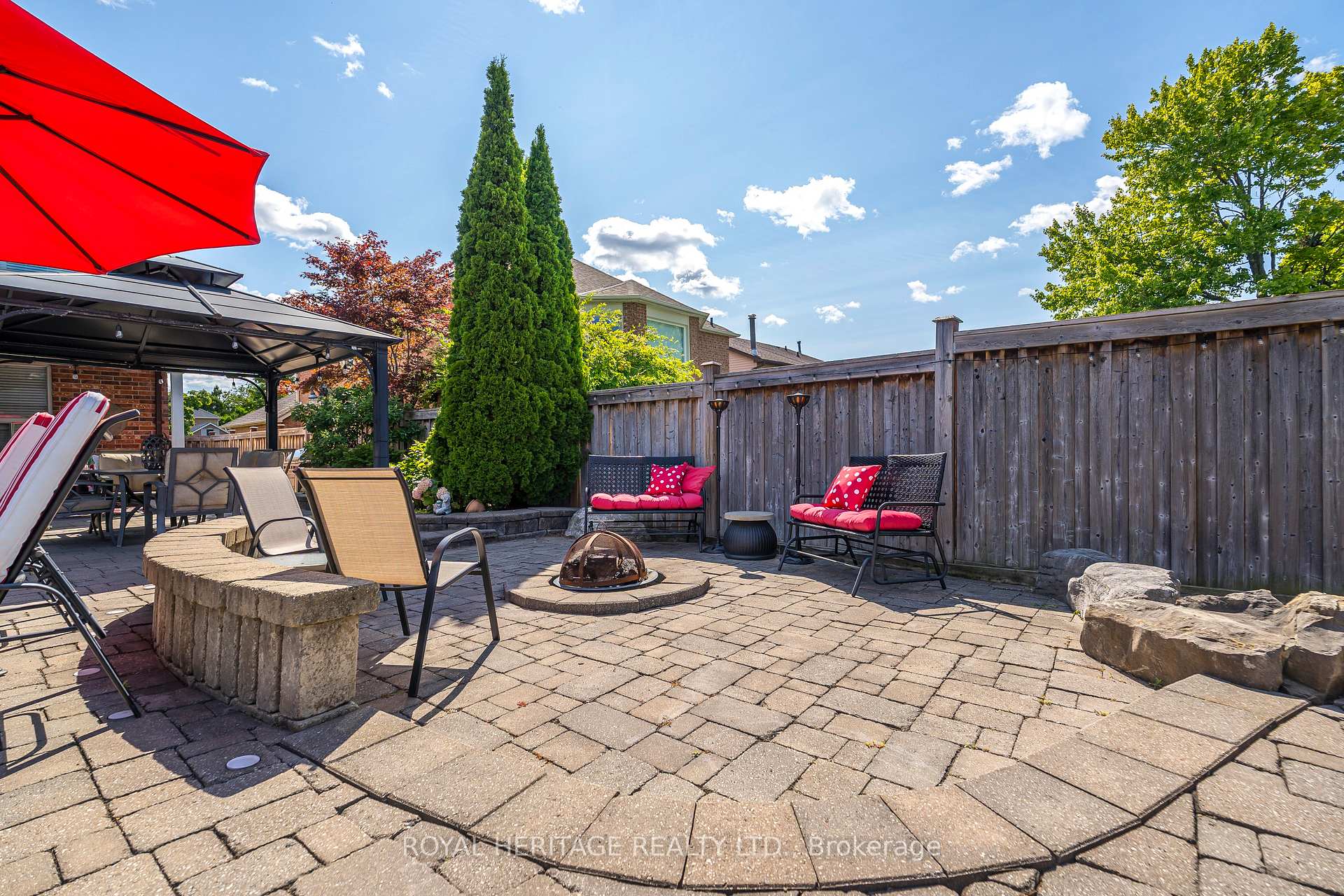 Photo 42 of 756 Stonepath Circle, Pickering, Amberlea — HOMEH