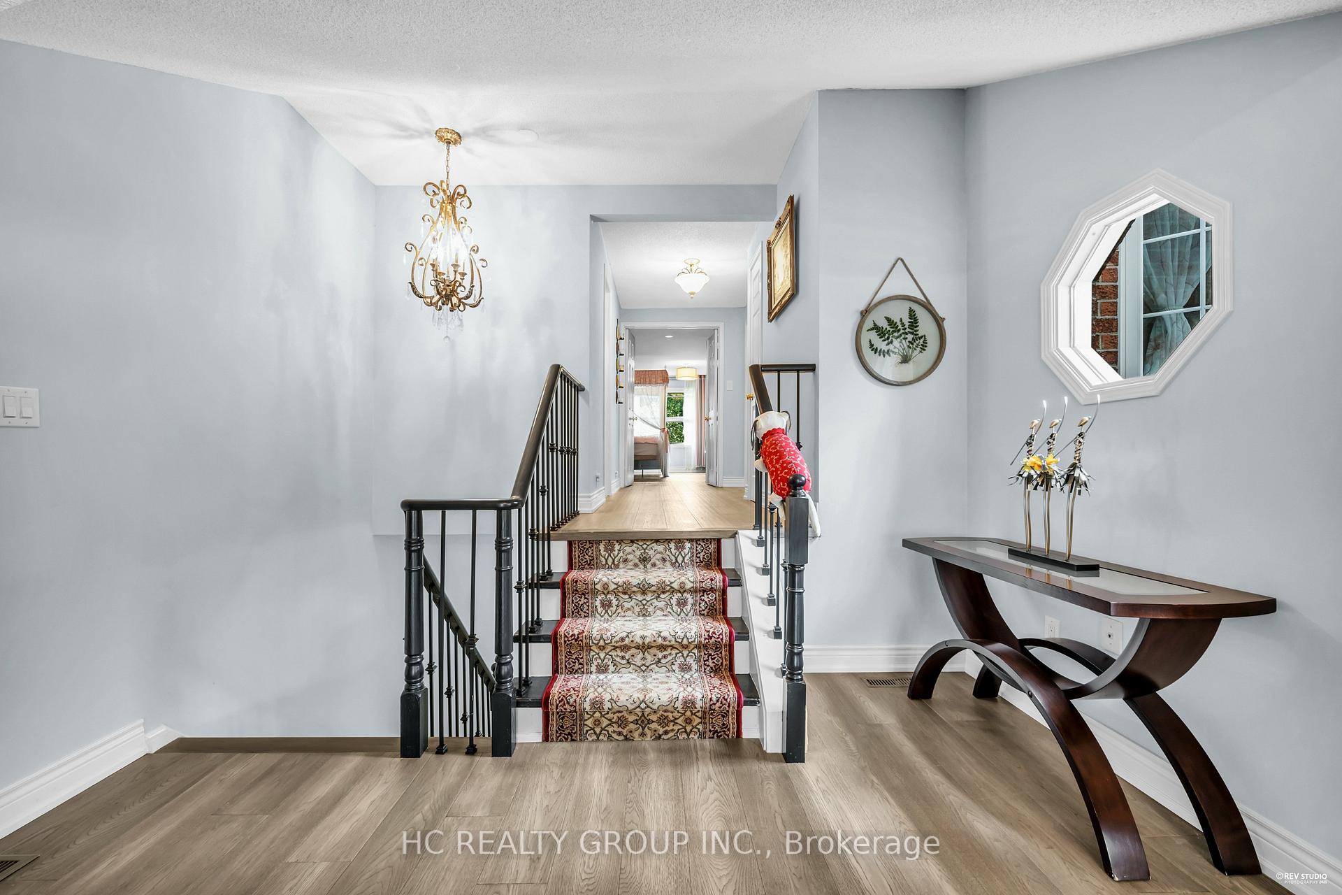 Photo 4 of 1708 Echo Point Court, Pickering, Liverpool — HOMEH