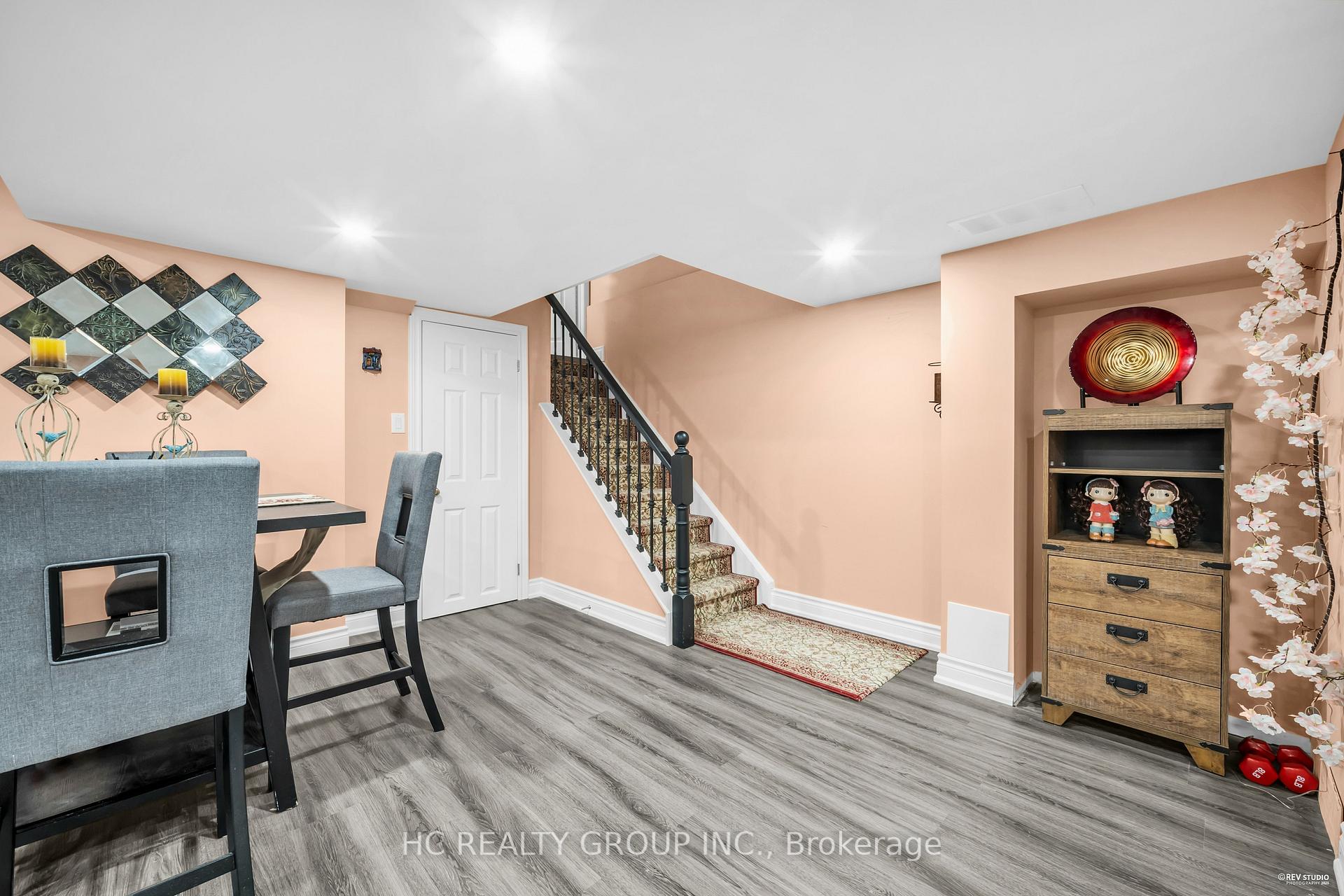 Photo 13 of 1708 Echo Point Court, Pickering, Liverpool — HOMEH