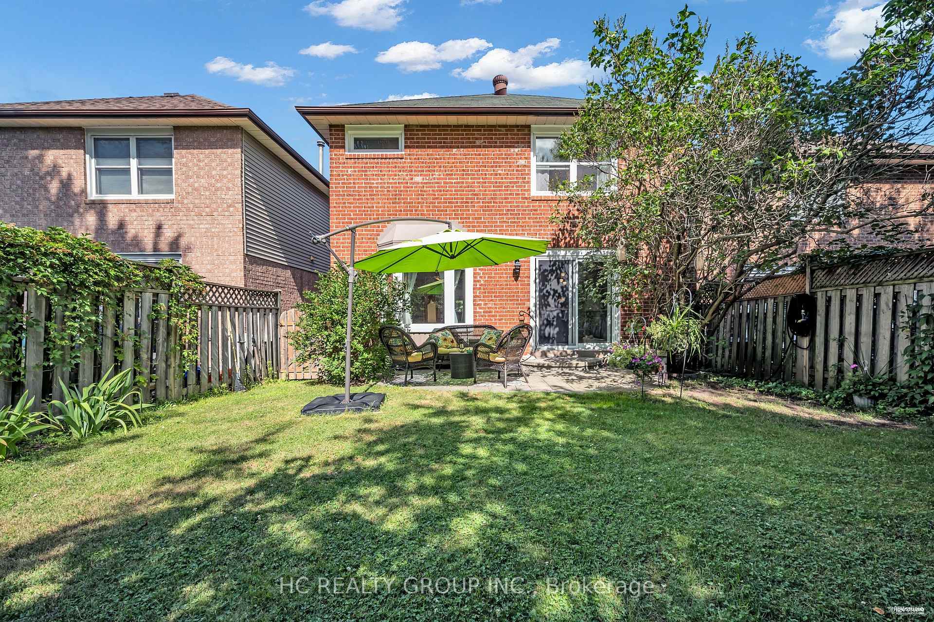 Photo 16 of 1708 Echo Point Court, Pickering, Liverpool — HOMEH