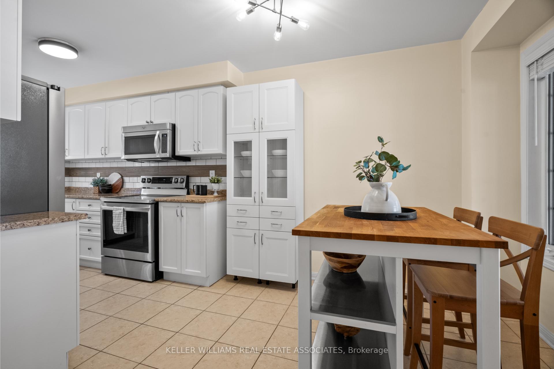 Photo 5 of 269 Mortimer Crescent, Milton, Harrison — HOMEH