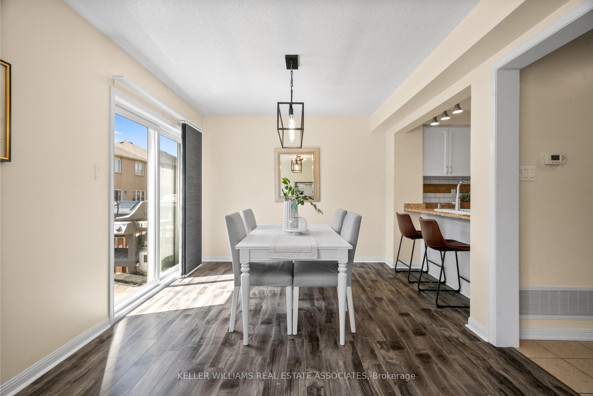 Photo 17 of 269 Mortimer Crescent, Milton, Harrison — HOMEH