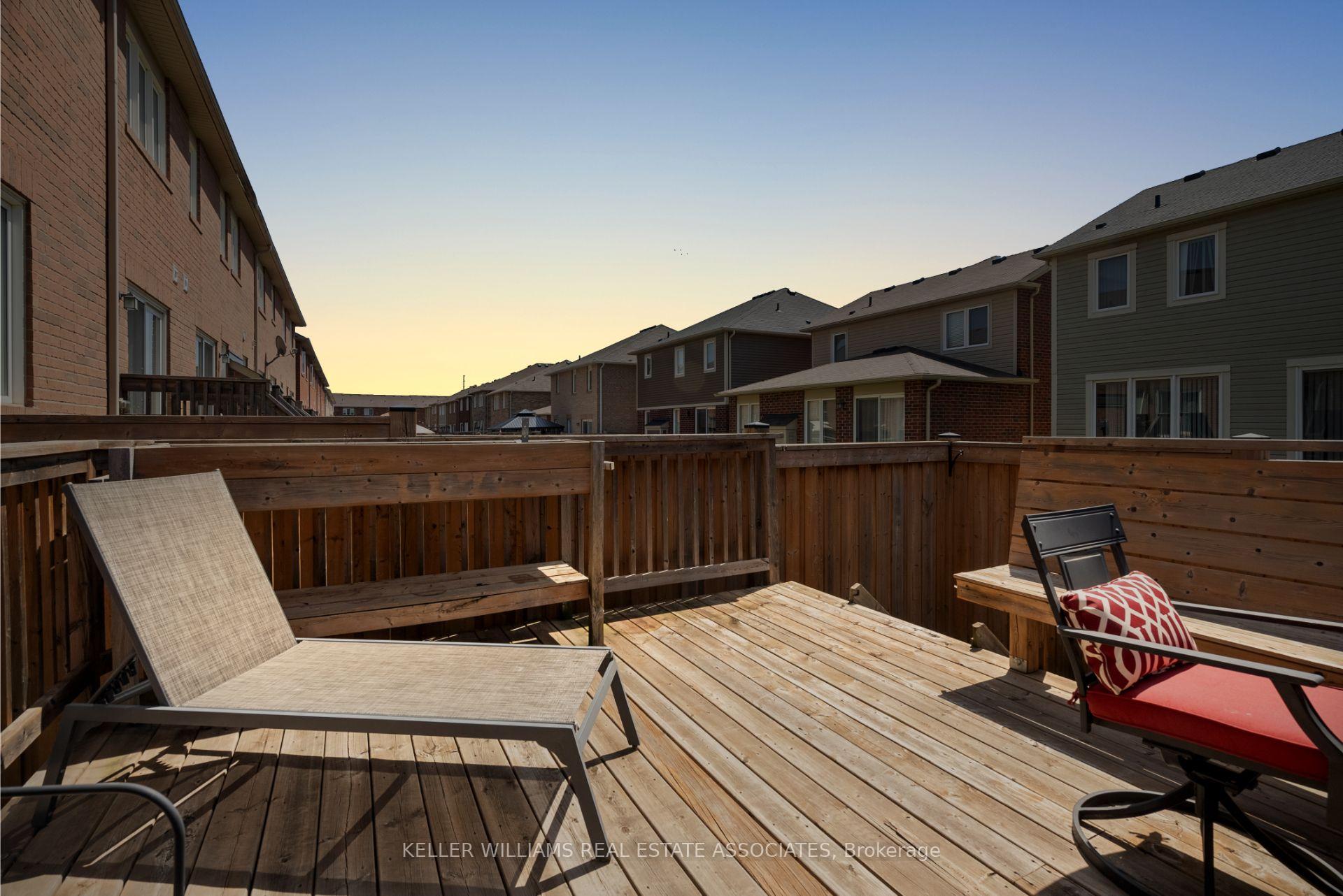 Photo 33 of 269 Mortimer Crescent, Milton, Harrison — HOMEH