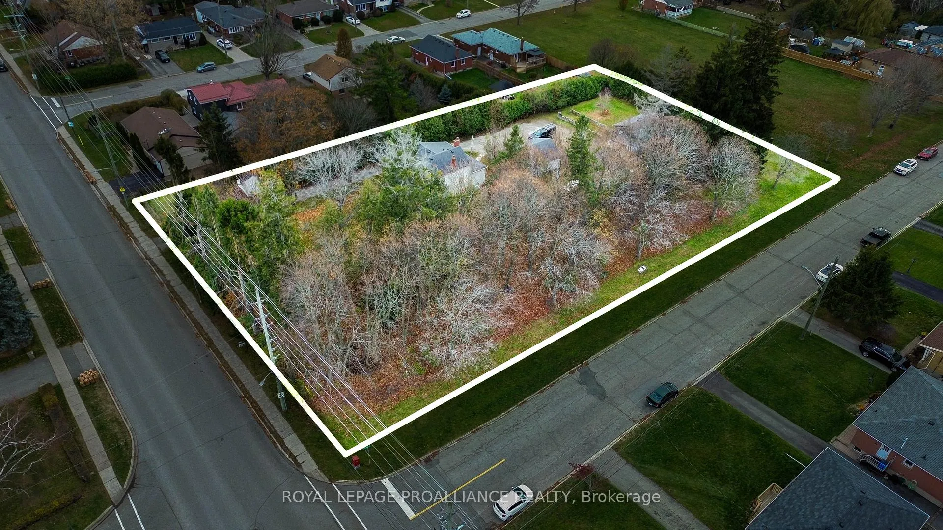 Photo of 198 Victoria Street N