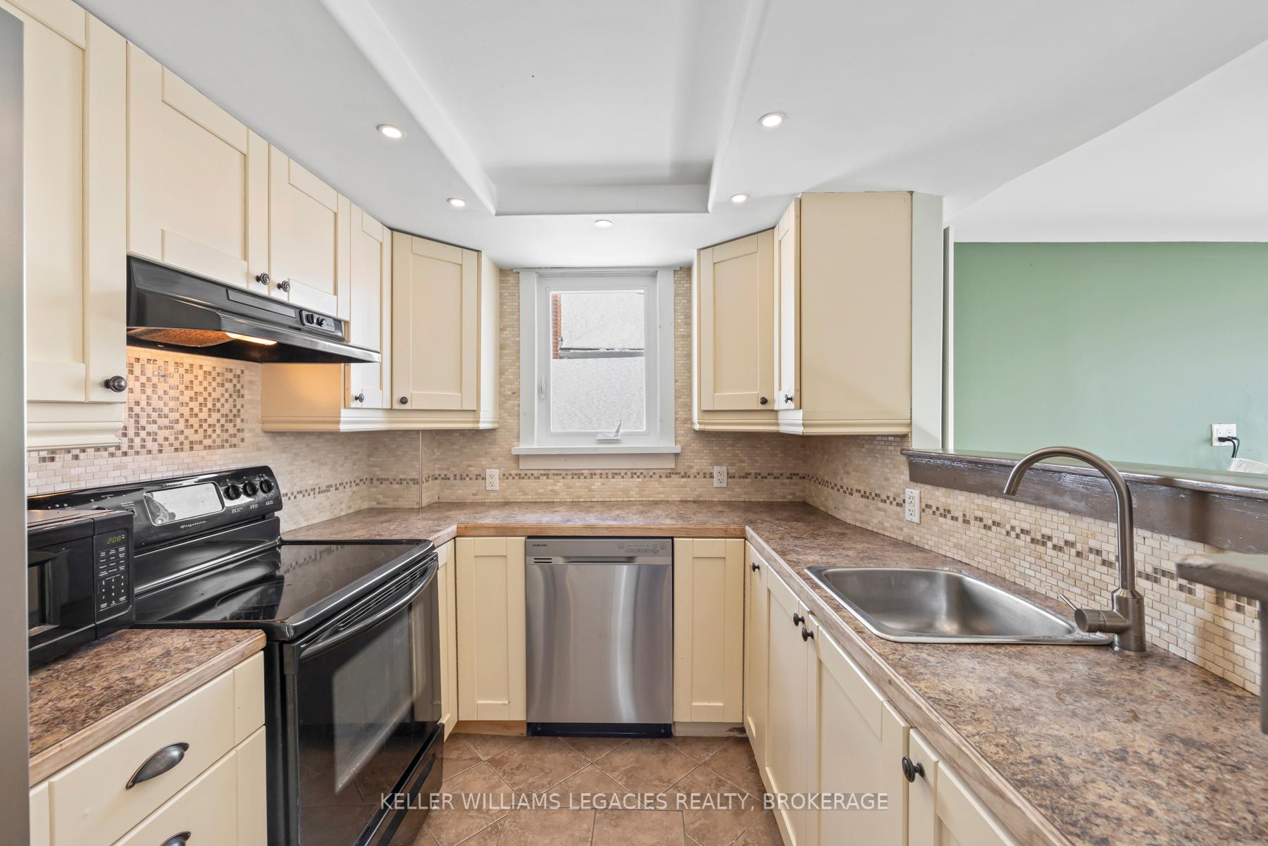 Photo 11 of 59 Joseph Street, Kingston, East of Sir John A. Blvd — HOMEH