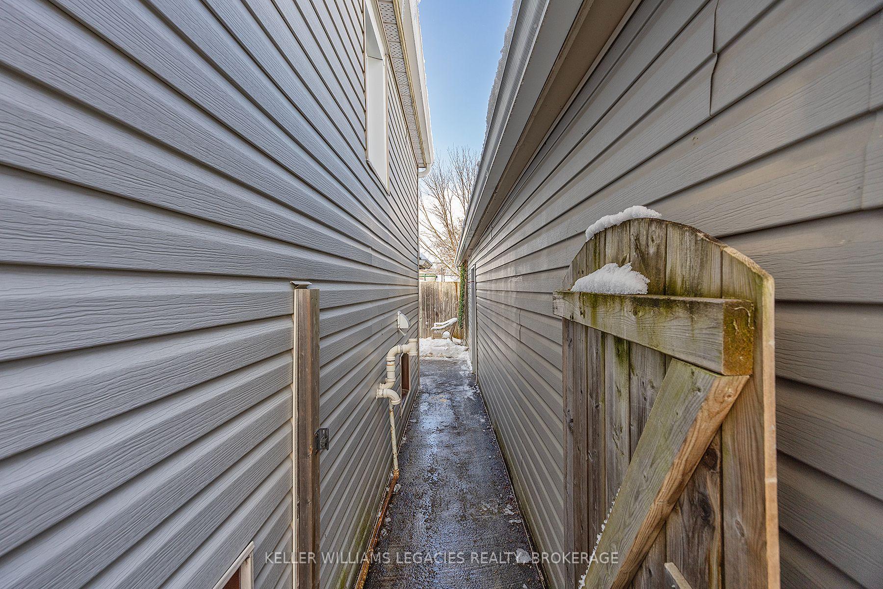 Photo 37 of 59 Joseph Street, Kingston, East of Sir John A. Blvd — HOMEH