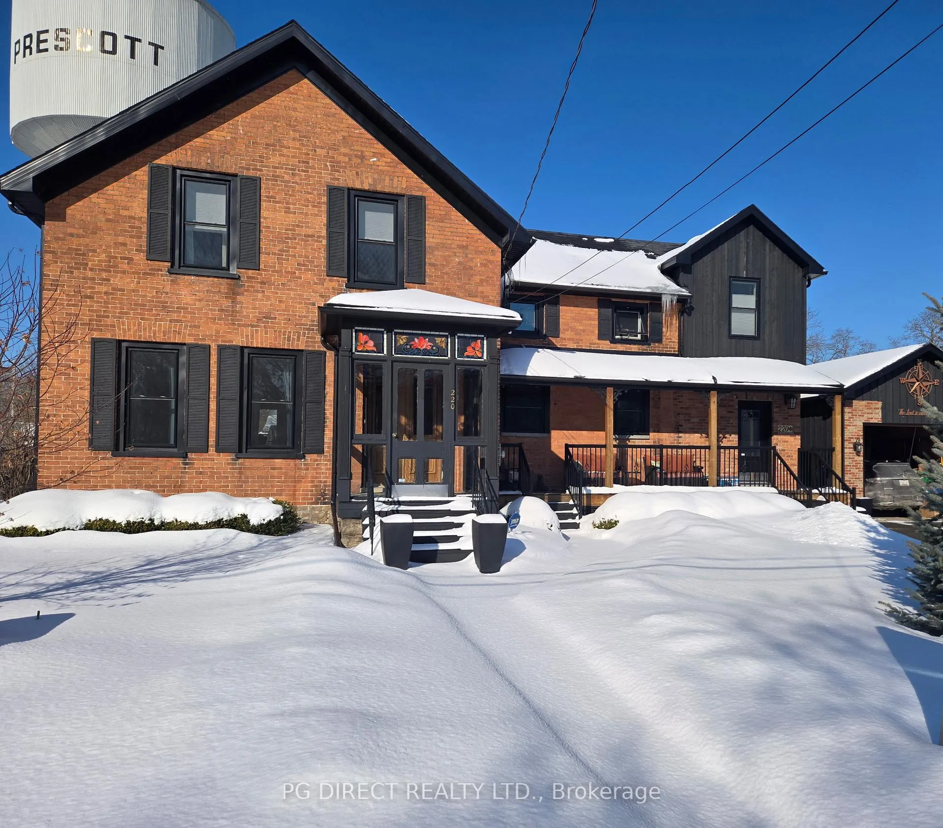 Front of 220 Park Street W