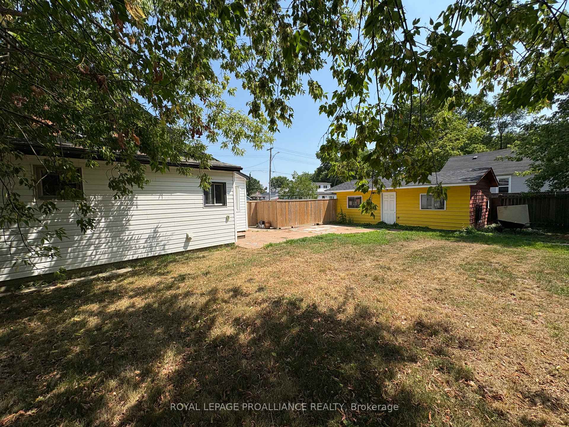 Photo 6 of 374 Main Street, Prince Edward County, Picton Ward — HOMEH