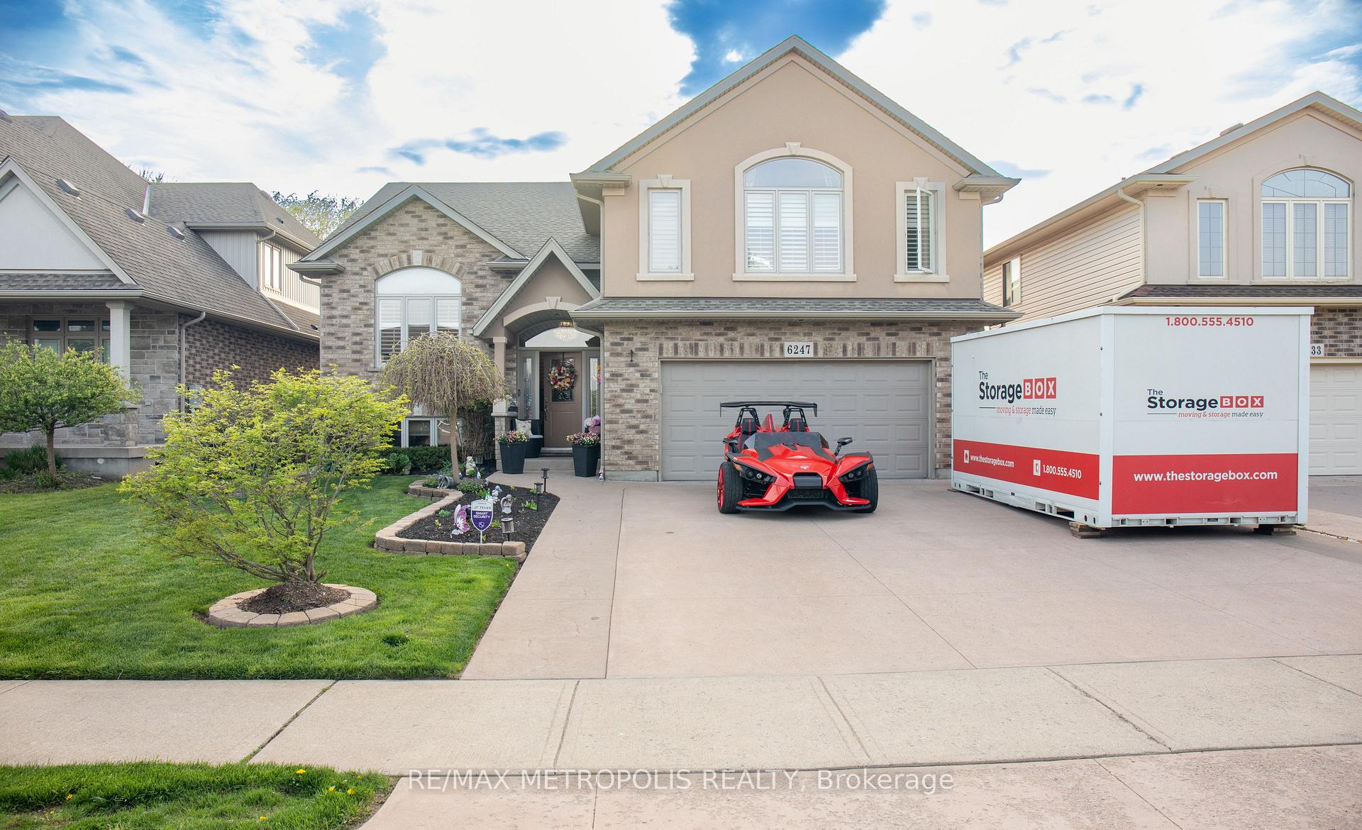 Photo 2 of 6247 Parkside Road, Niagara Falls, Forestview — HOMEH