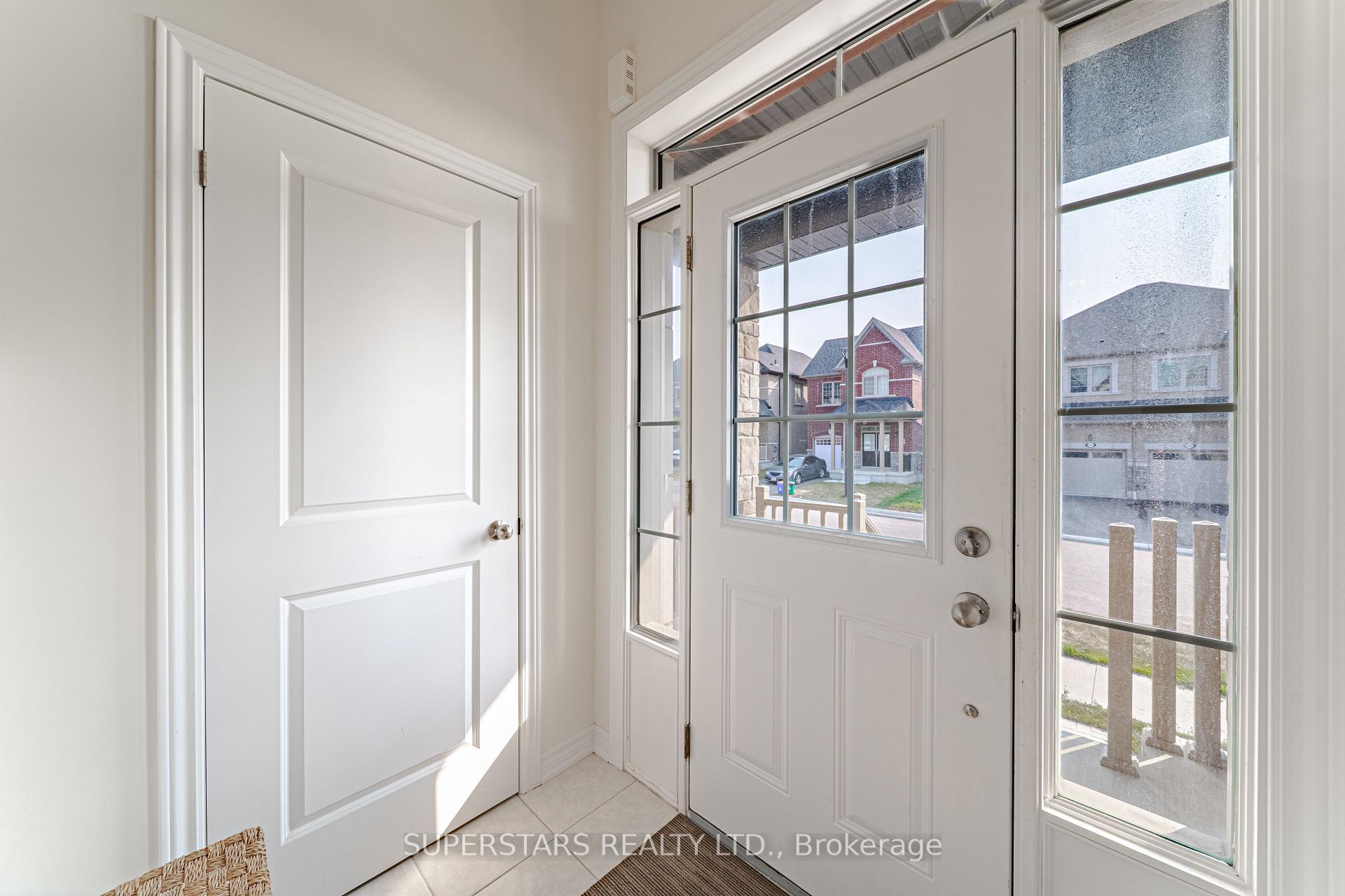Photo 3 of 2406 Angora Street, Pickering, Rural Pickering — HOMEH