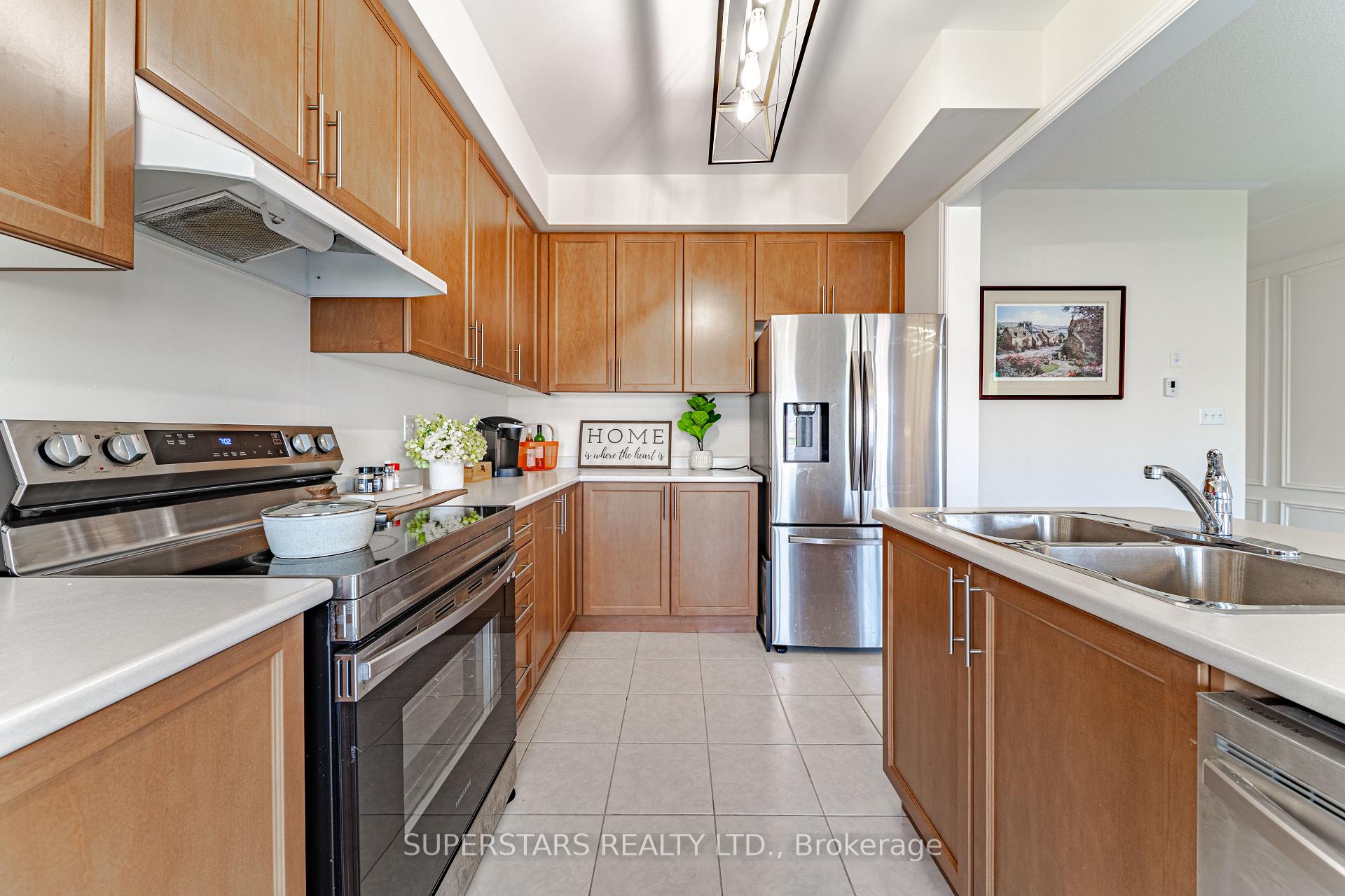 Photo 12 of 2406 Angora Street, Pickering, Rural Pickering — HOMEH