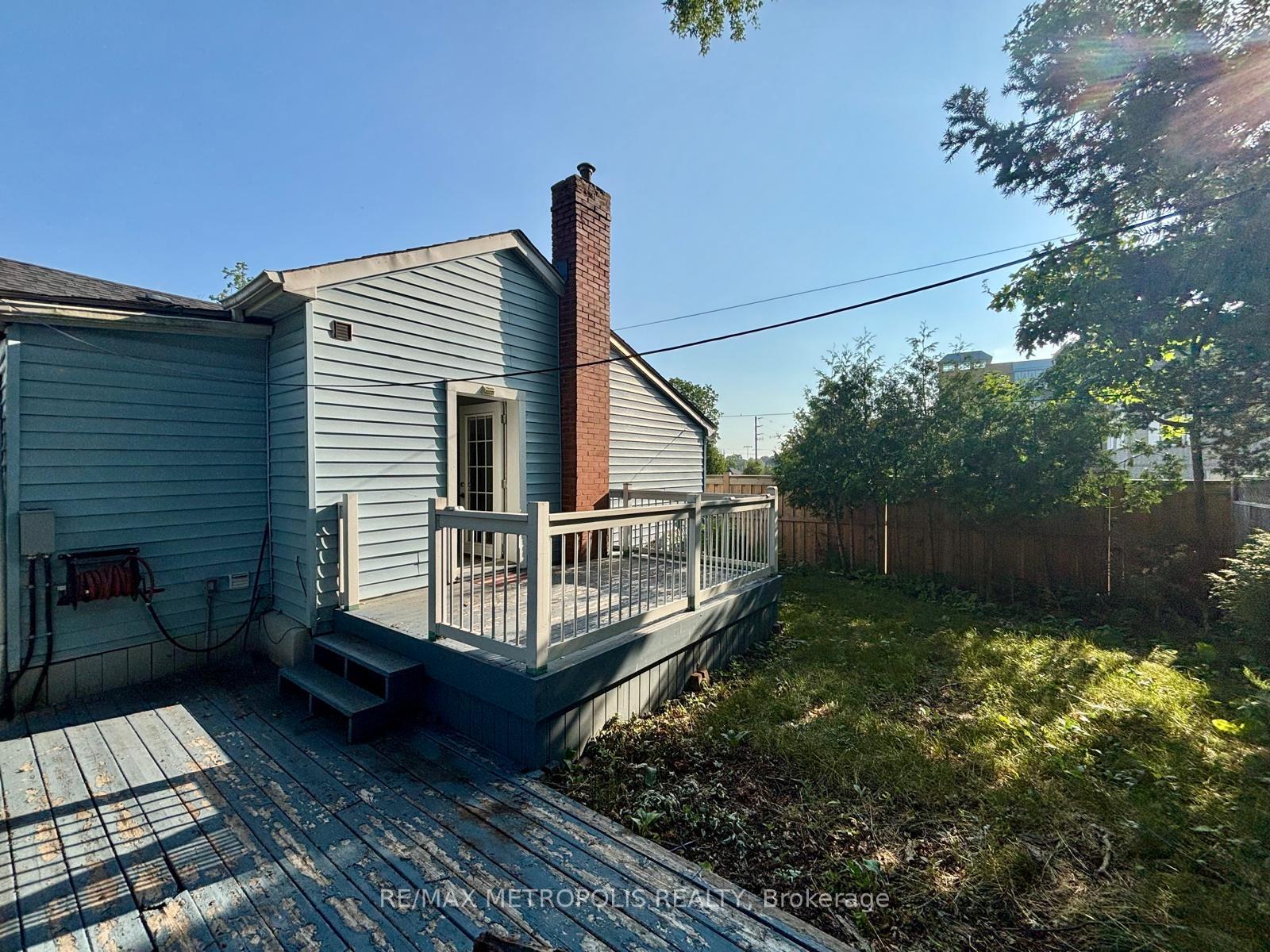Photo 13 of 72 Colborne Street W, Oshawa, O'Neill — HOMEH