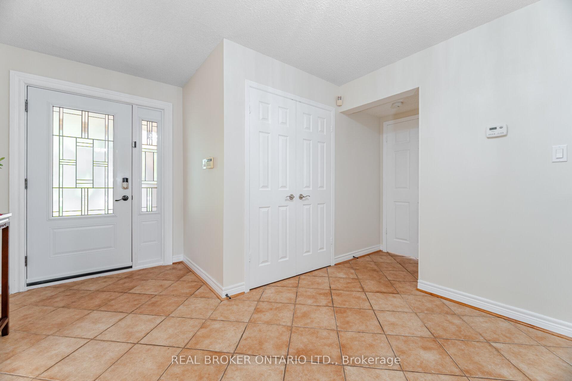 Photo 5 of 206 Gwendolyn Street, Pickering, Rougemount — HOMEH